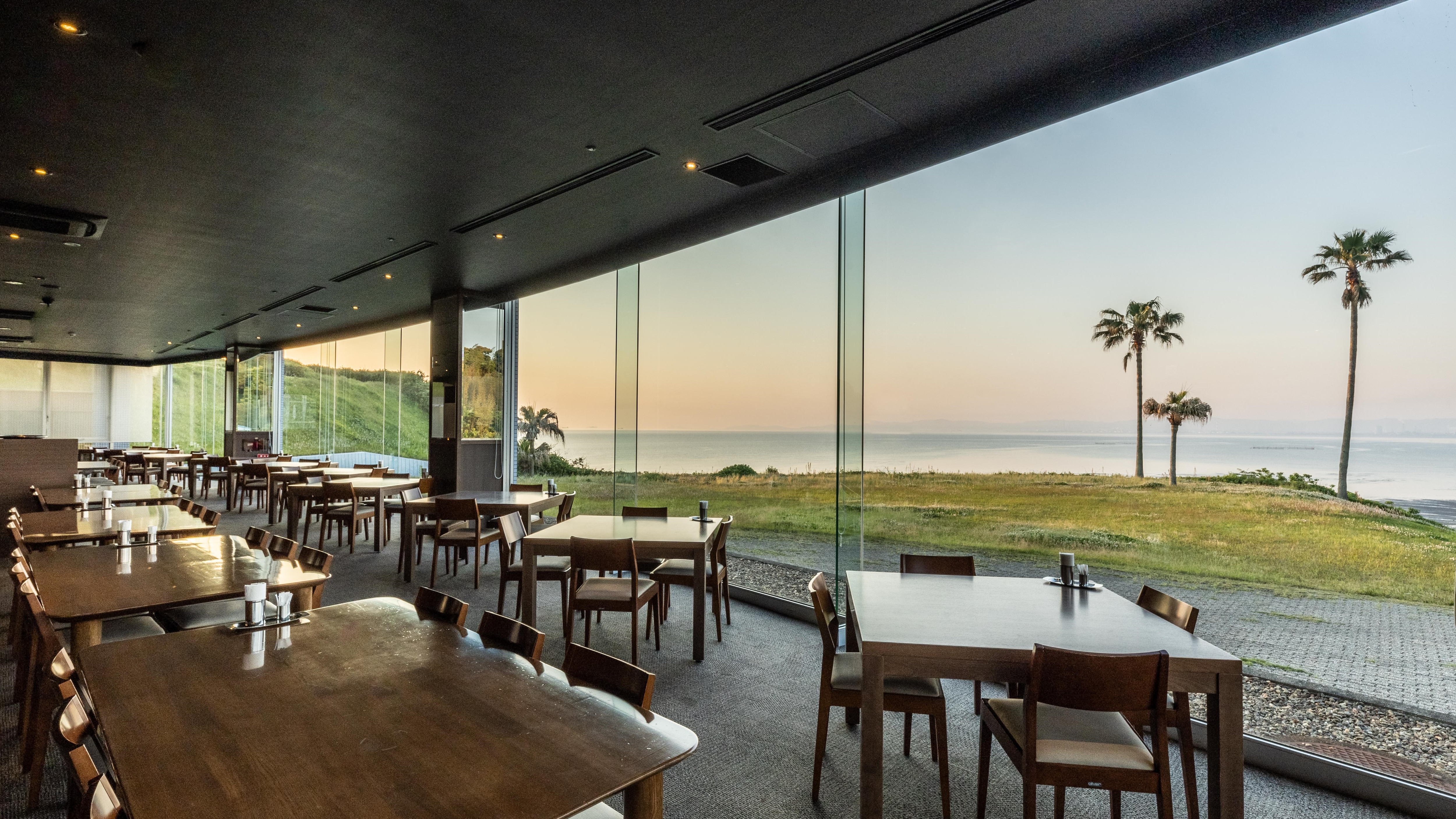 [Solista] Ocean View Restaurant