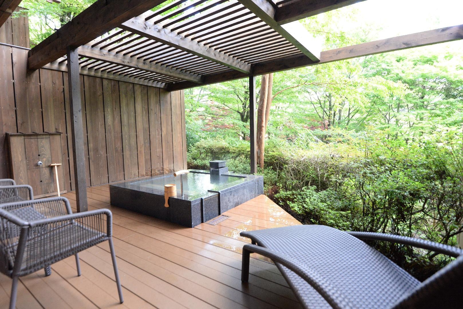 "Michi" "Iwa" Japanese and Western rooms 14 tatami mats + garden deck