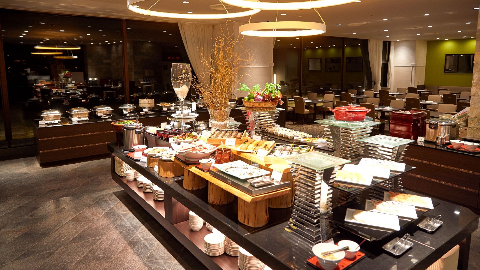 ☆ [Buffet Restaurant] Saint-Currant: Enjoy exquisite cuisine in a relaxing atmosphere.