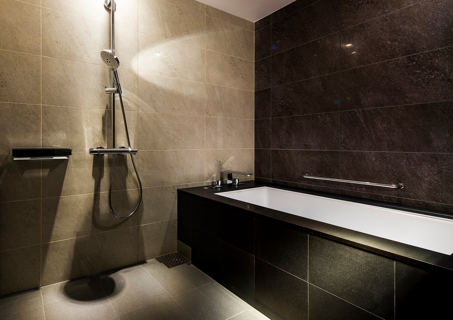 ◇ No smoking ◇ Luxury twin bathroom (example)
