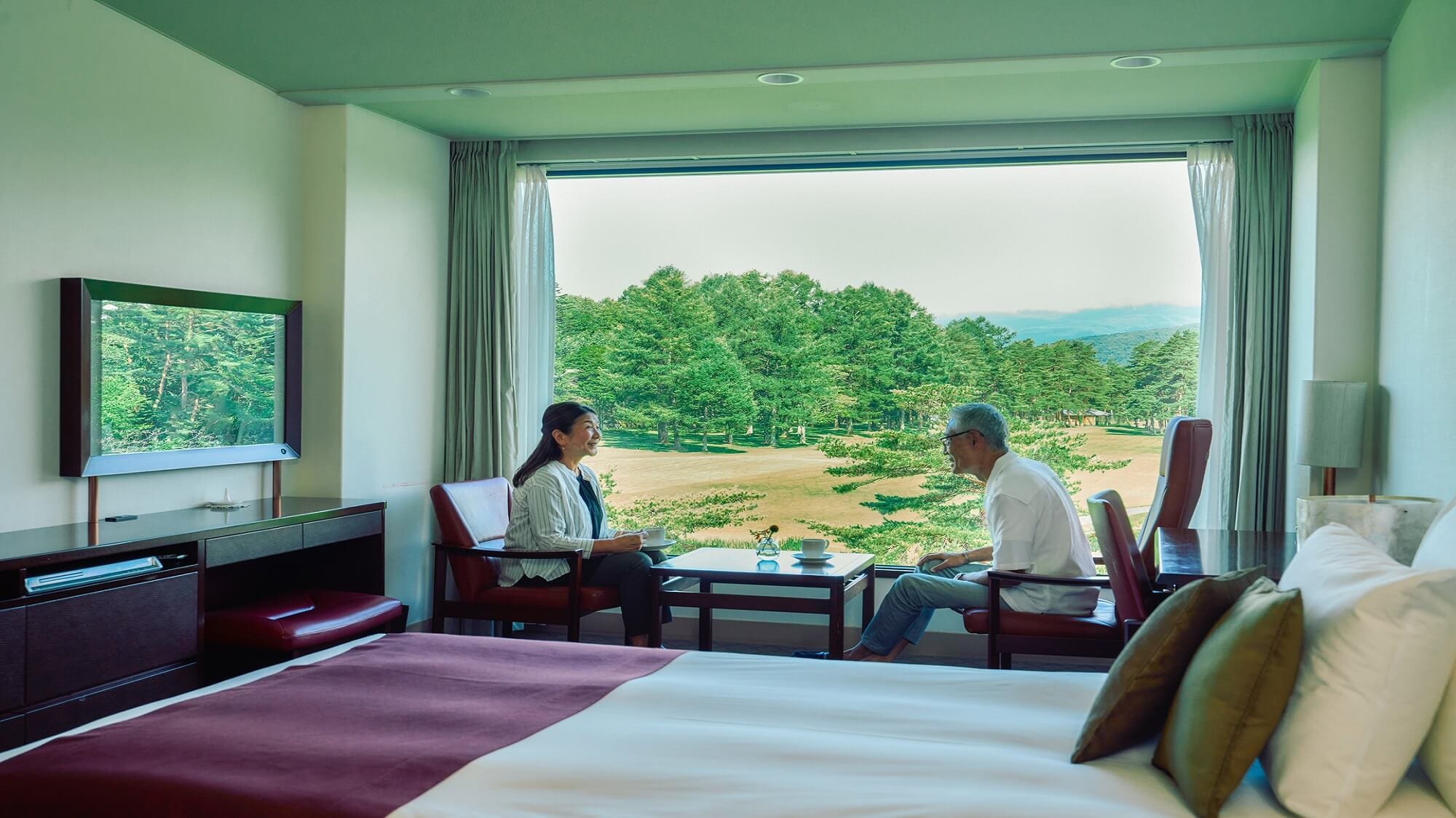 A classic room where time flows slowly and you can feel in harmony with the abundant nature.