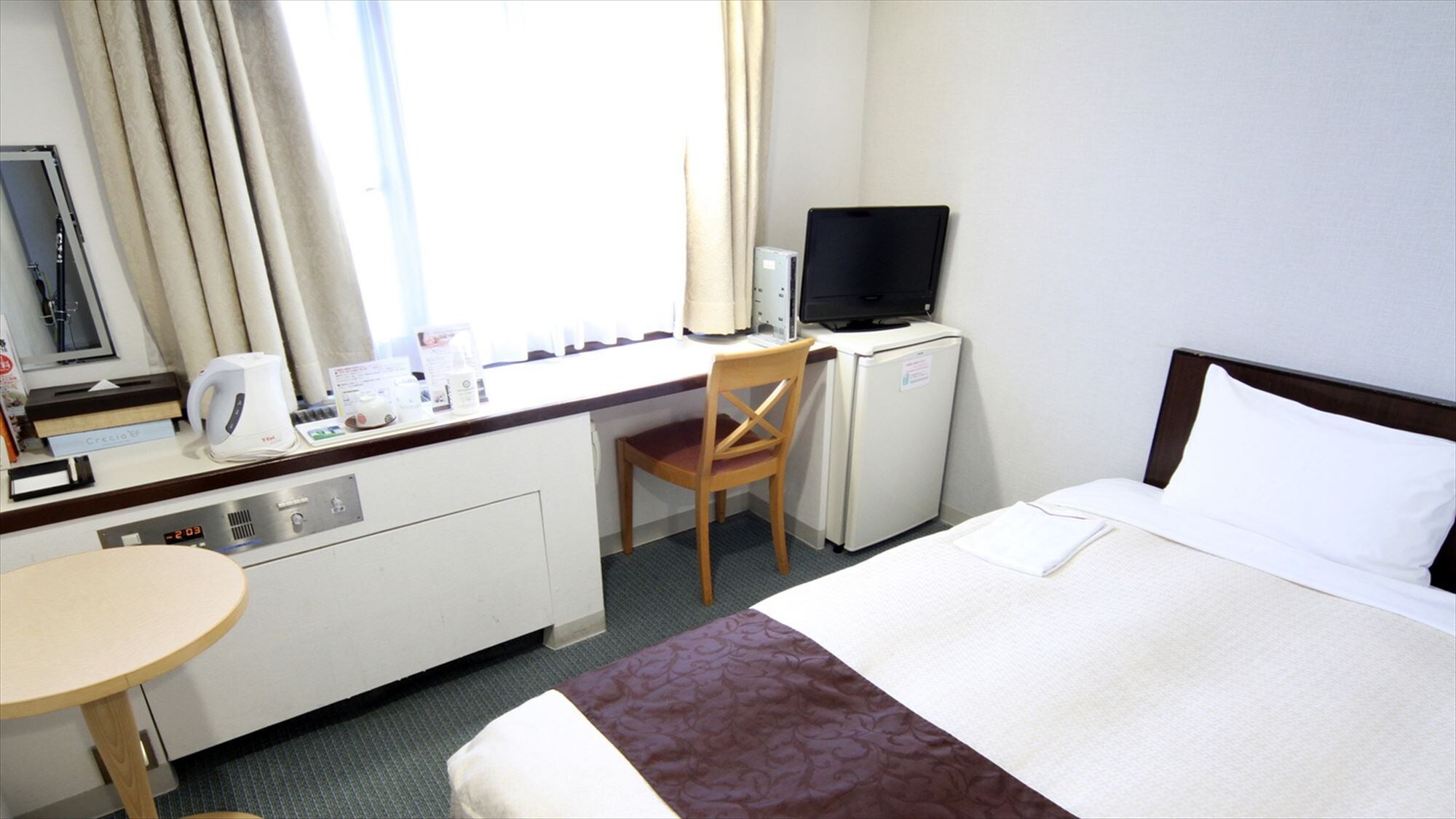 Single room (standard) 14-16㎡, bed width 100-110cm