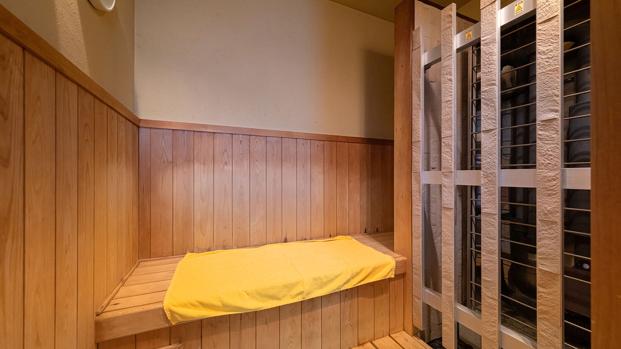 [Sauna kembar / pribadi + pemandian air panas Cypress] Pemandian air dingin juga tersedia!