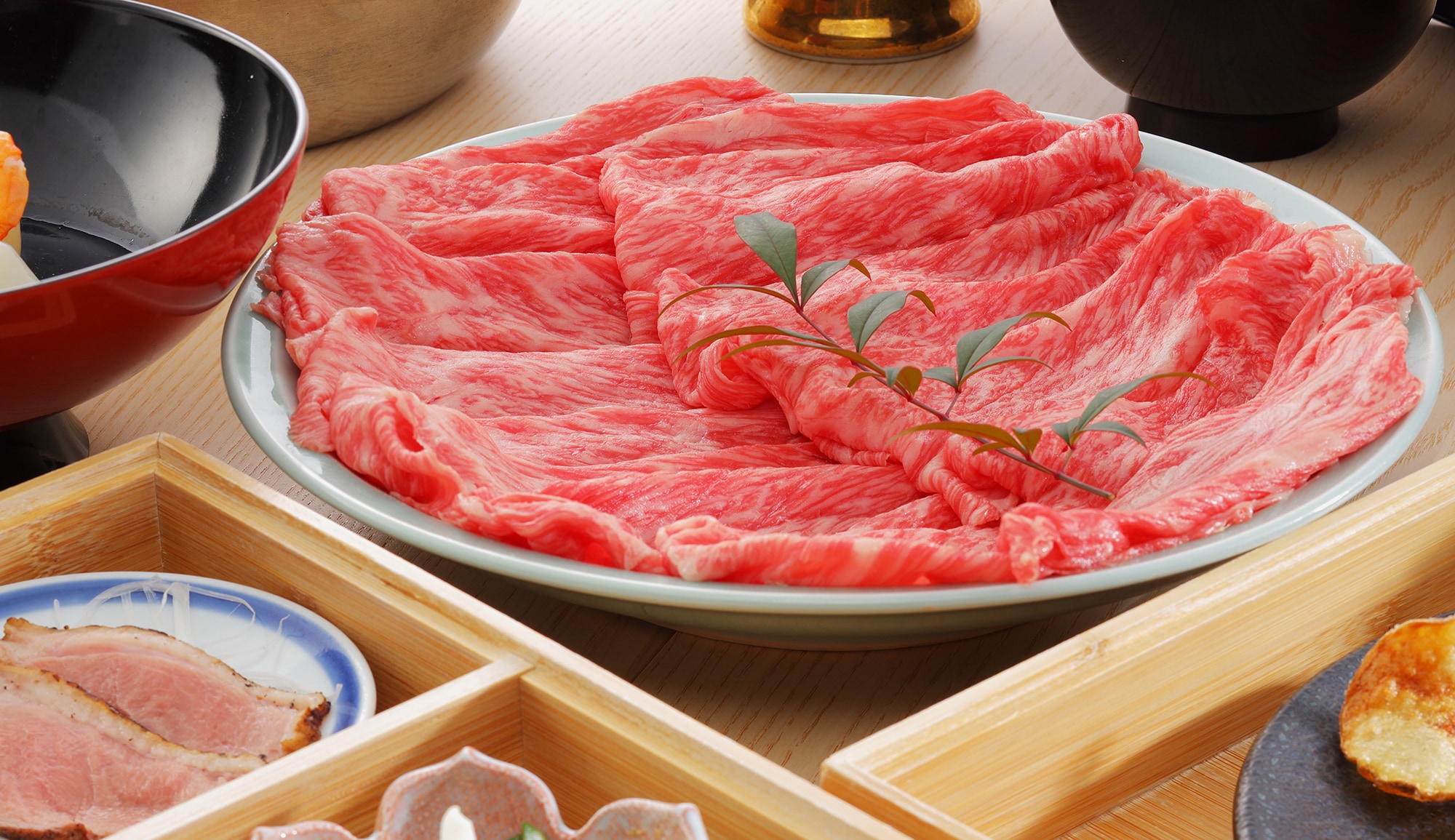 [Yamagata Beef Shabu-shabu] Enjoy the high-quality meat with a simple shabu-shabu.