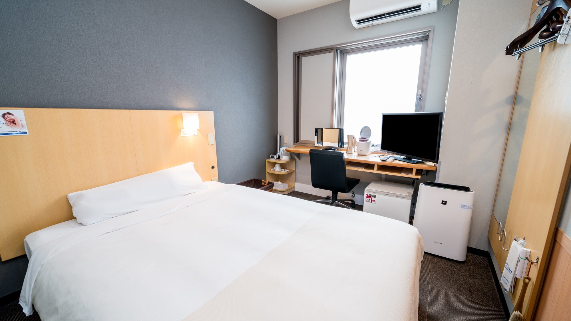 Enjoy a safe and comfortable stay in our women-only rooms!