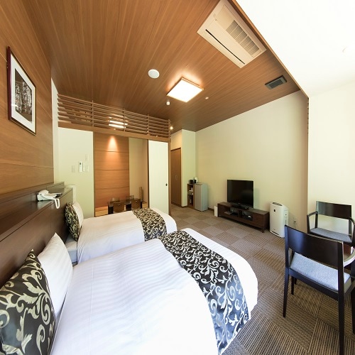 T5 Kamar Jepang dan Barat