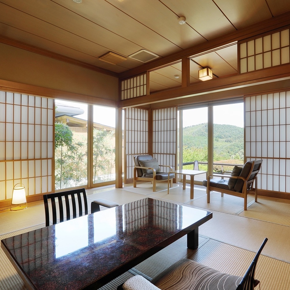 [10 tatami Japanese-style room, Tamagaki]