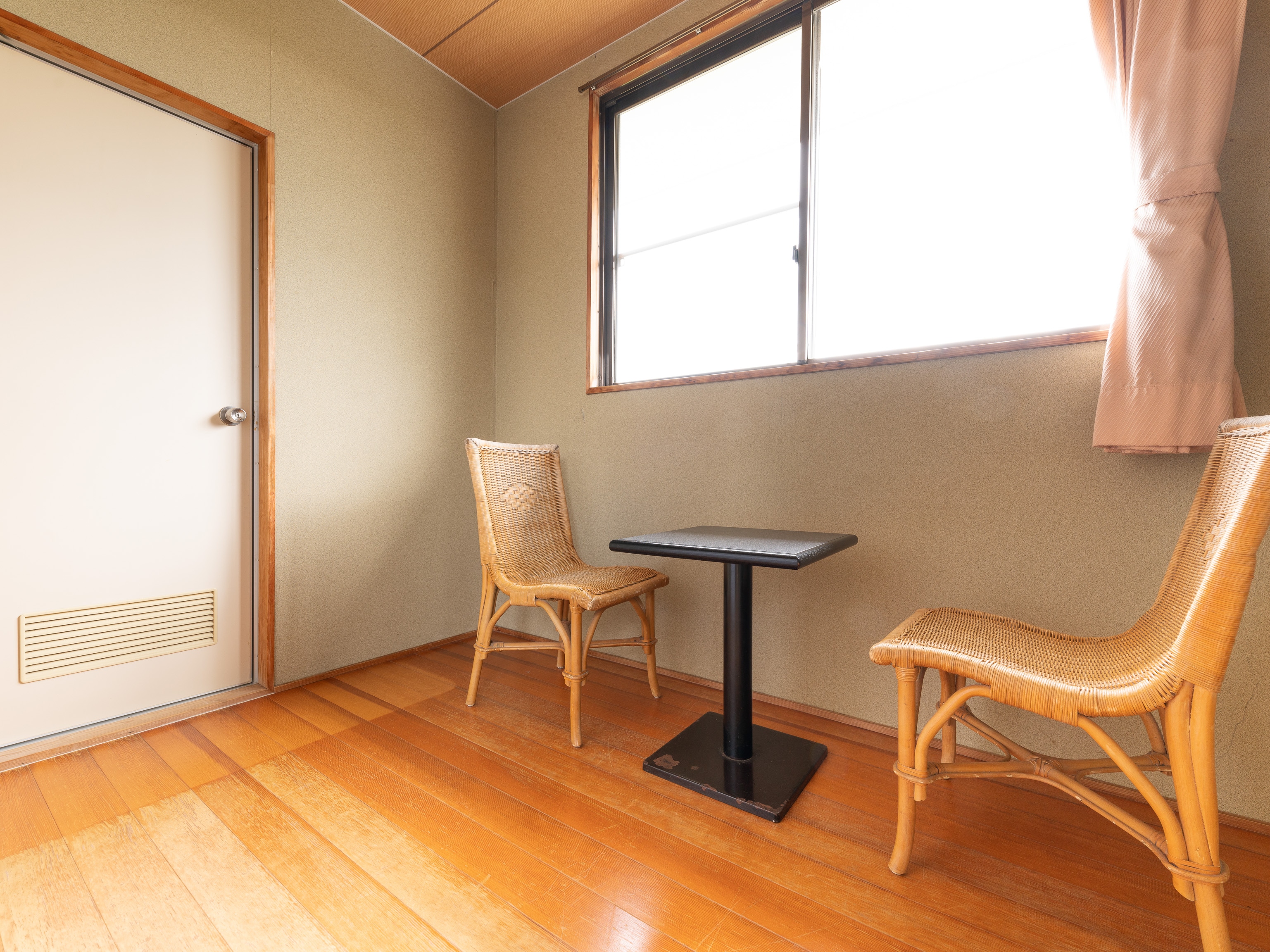 [Non-smoking] Japanese-style room for 1-4 people5