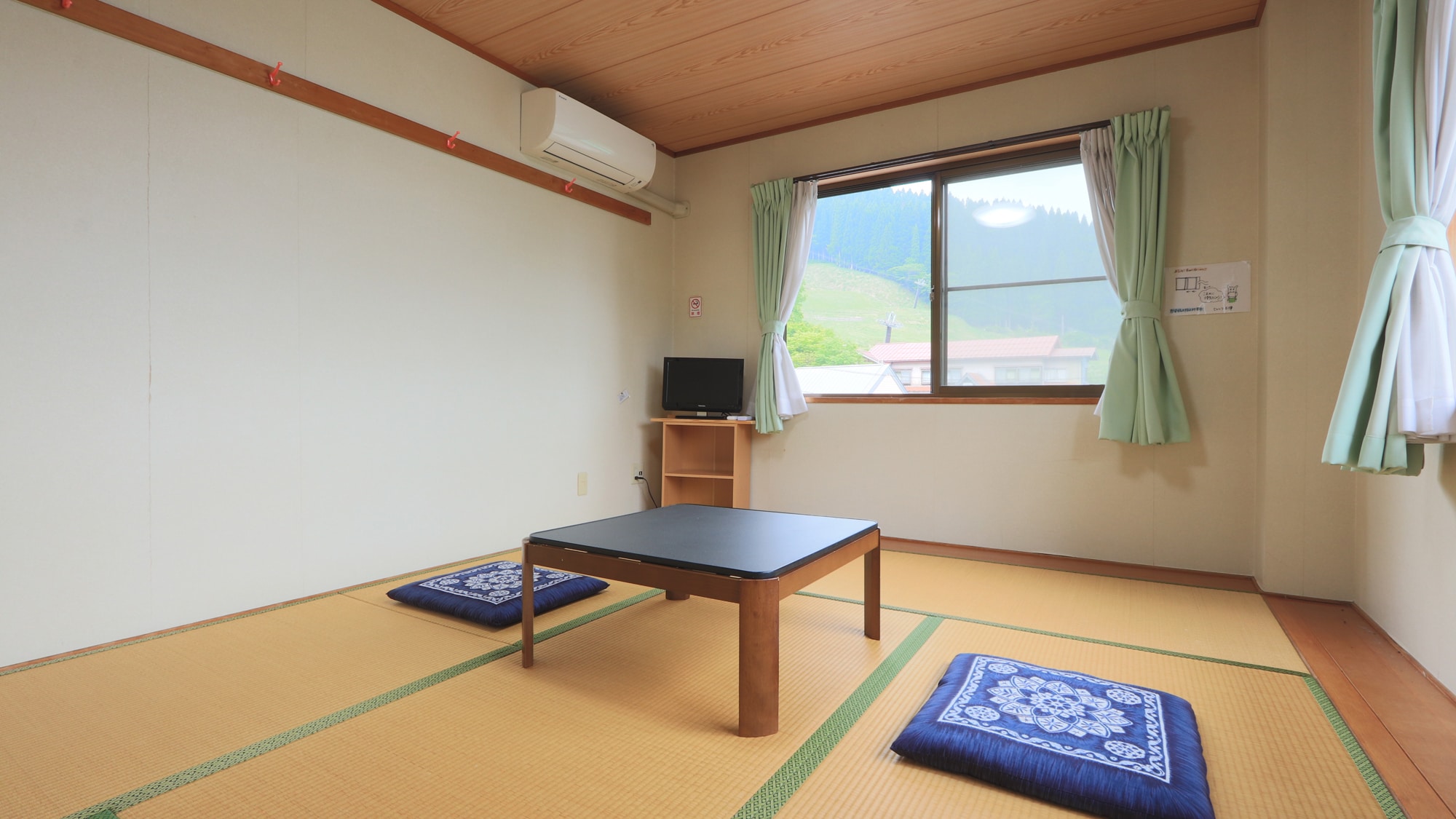 [6 tatami Japanese-style room]