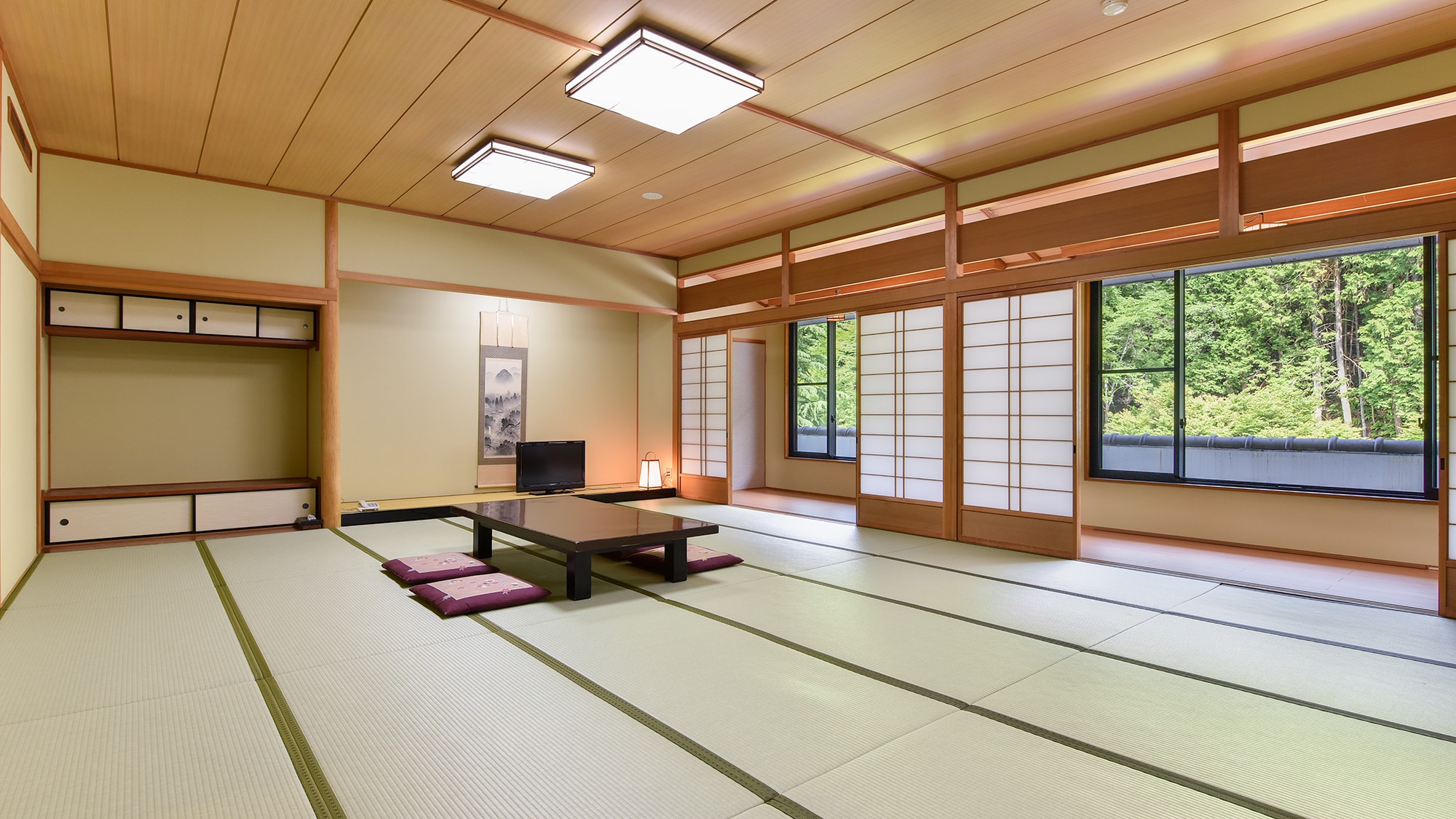 * [Phòng theo phong cách Nhật Bản với 24 tấm chiếu tatami] Một căn phòng rộng rãi thích hợp cho các chuyến đi hoặc nhóm ba thế hệ.
