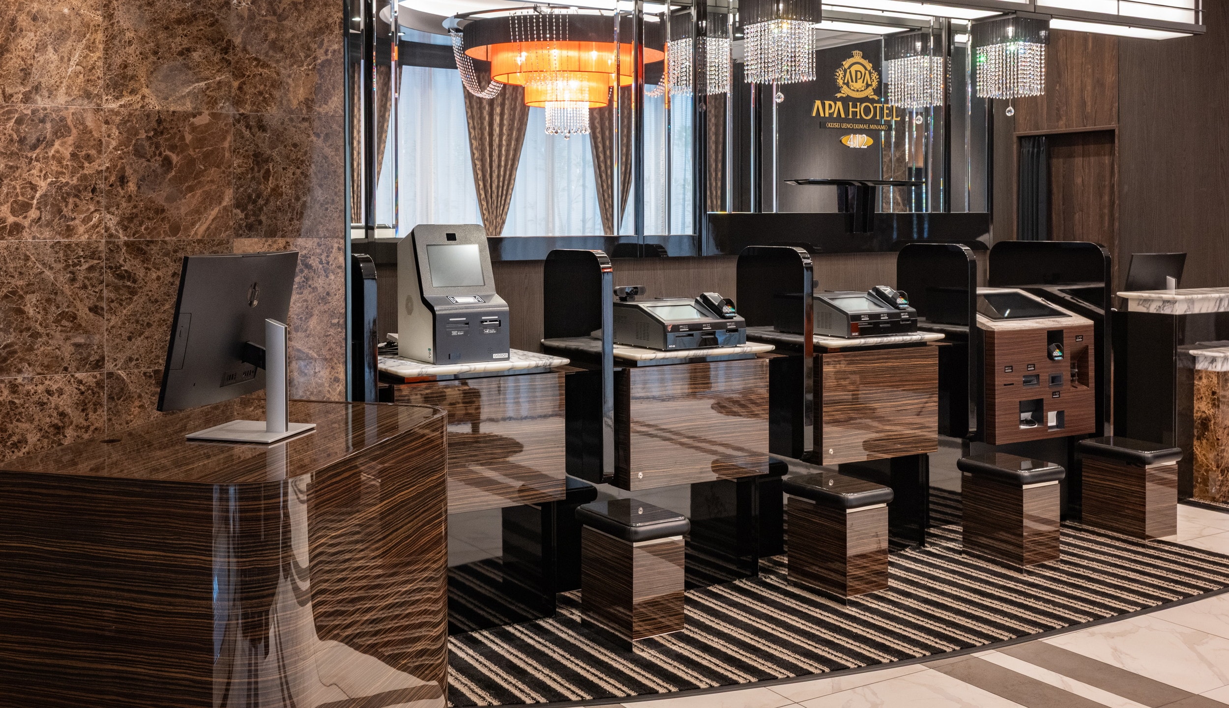Lobby ③
