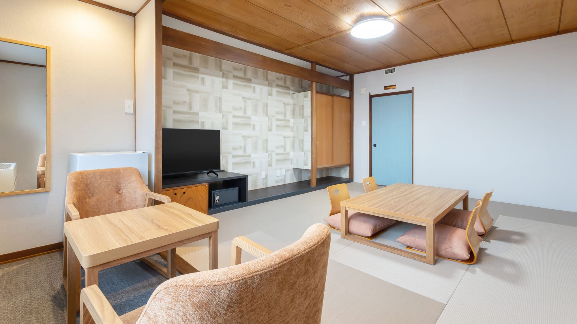 <Đã được cải tạo vào tháng 12 năm 2025> Phòng kiểu Nhật (10 chiếu tatami) có thể chứa tối đa 5 người.