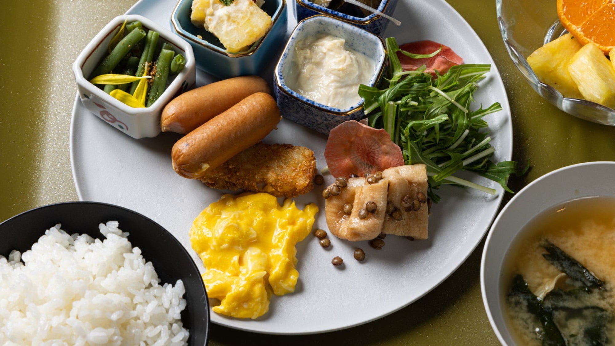 【早餐】将喜爱的食物盛入盘中享用♪
