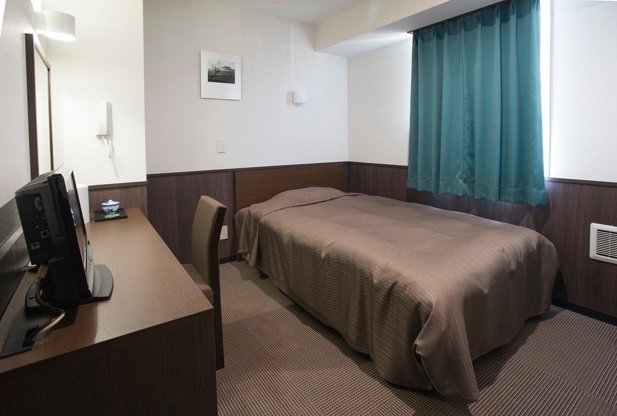 ◇ Single room ◇ Area 14㎡ Please take a rest with a semi-double bed] Non-smoking room / Smoking room