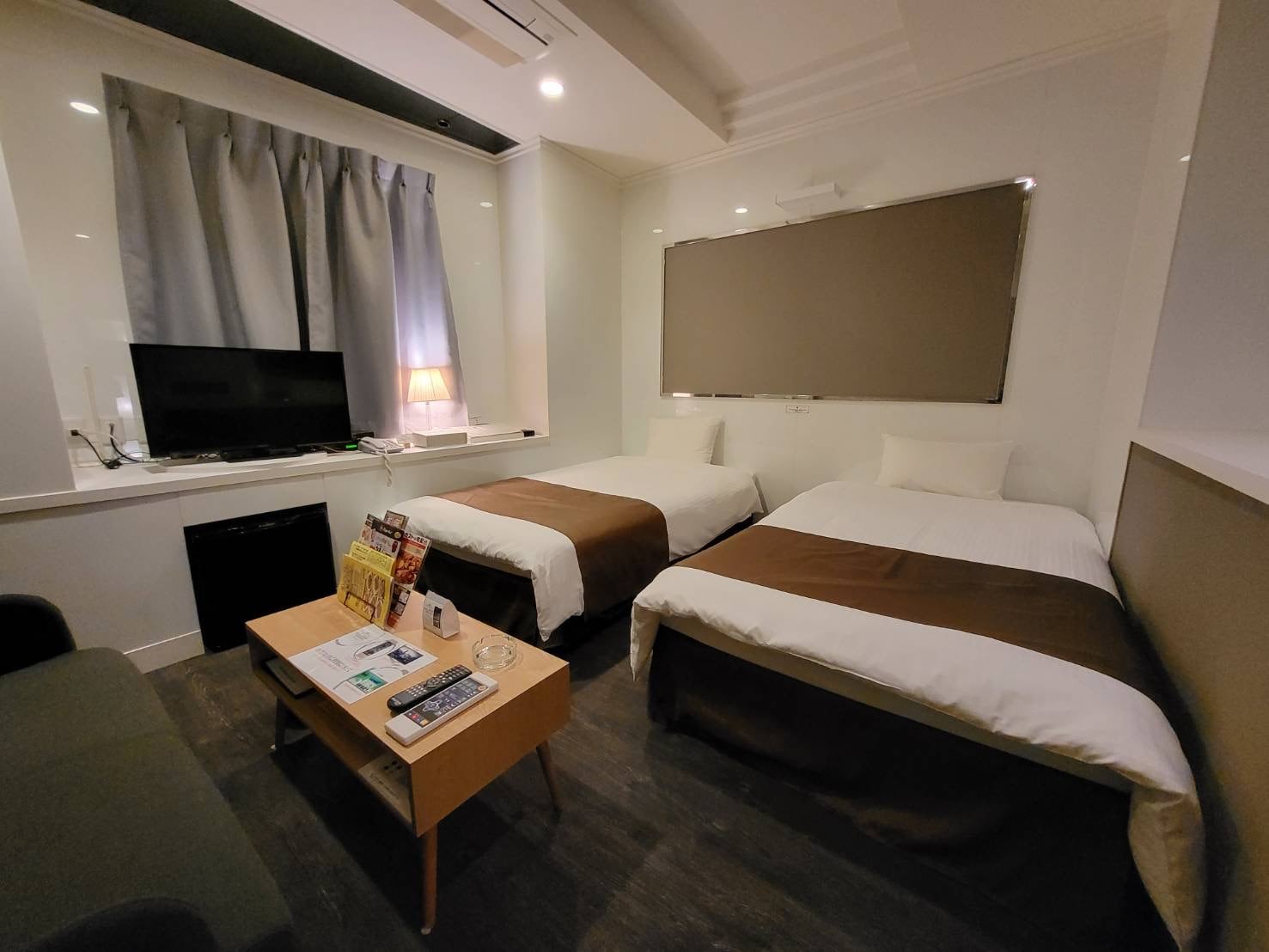 Superior twin room with anti-virus measures