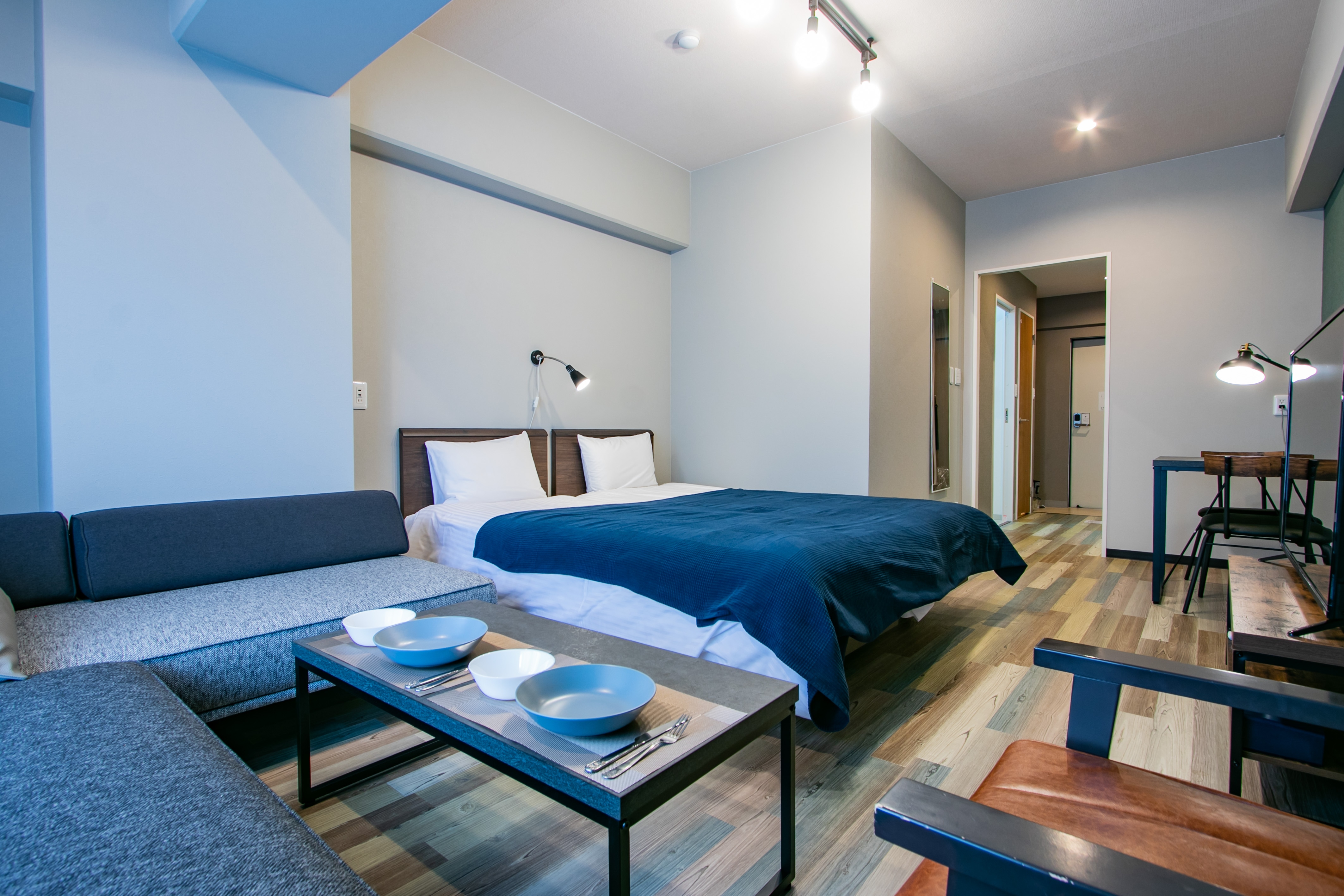 Kamar Twin Hollywood