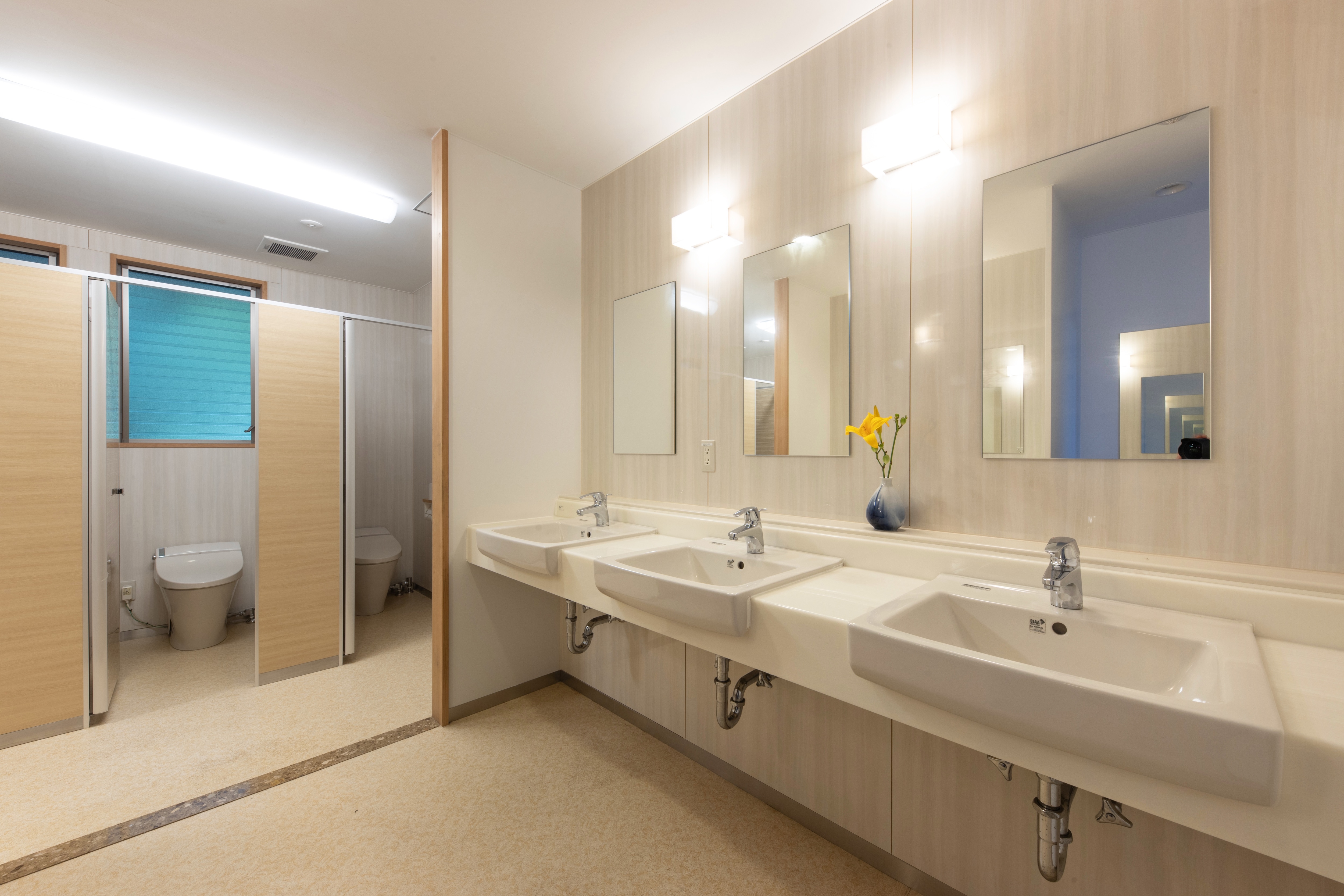 Shared washroom space