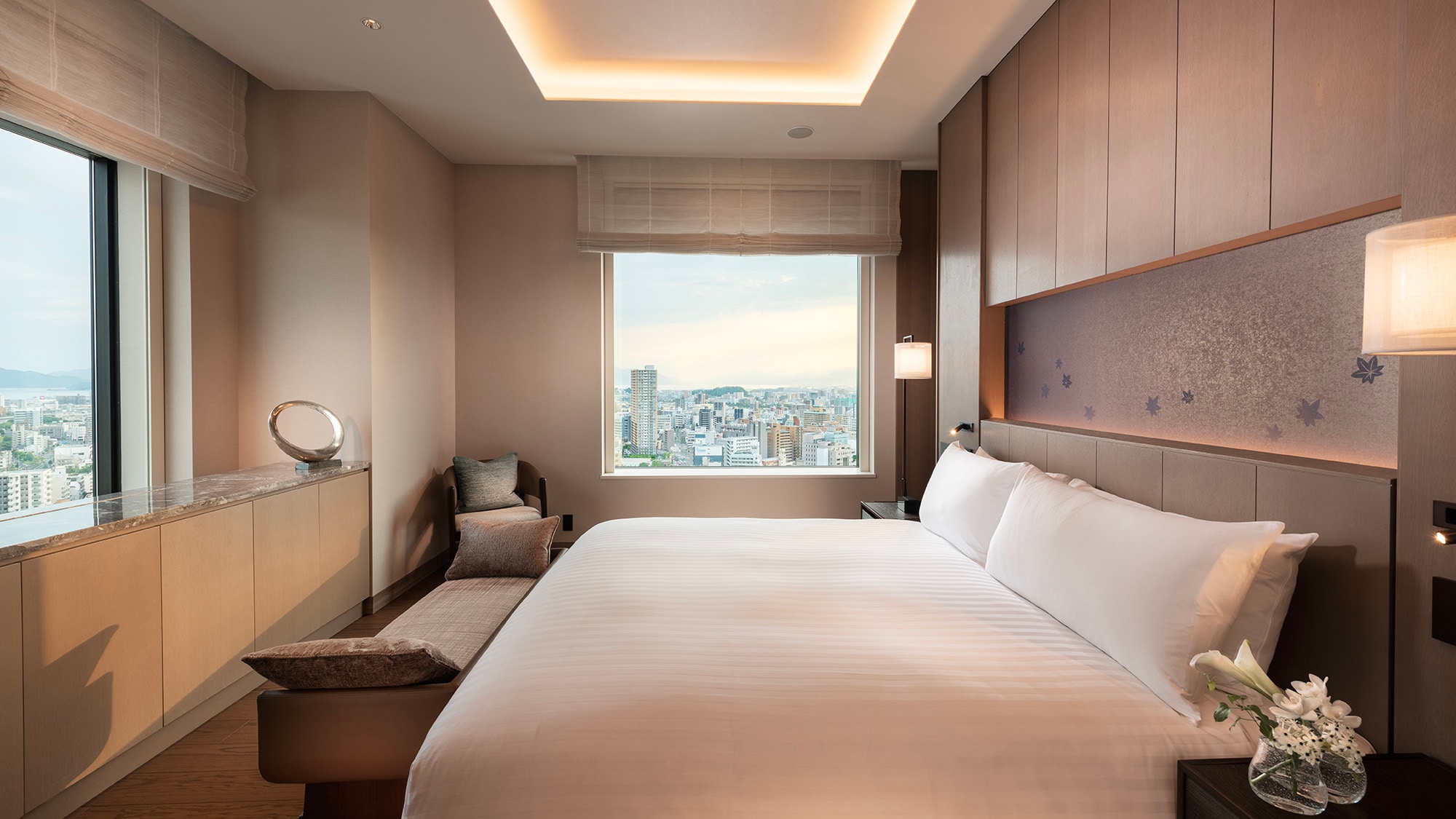 Deluxe Suite (Non-Smoking)