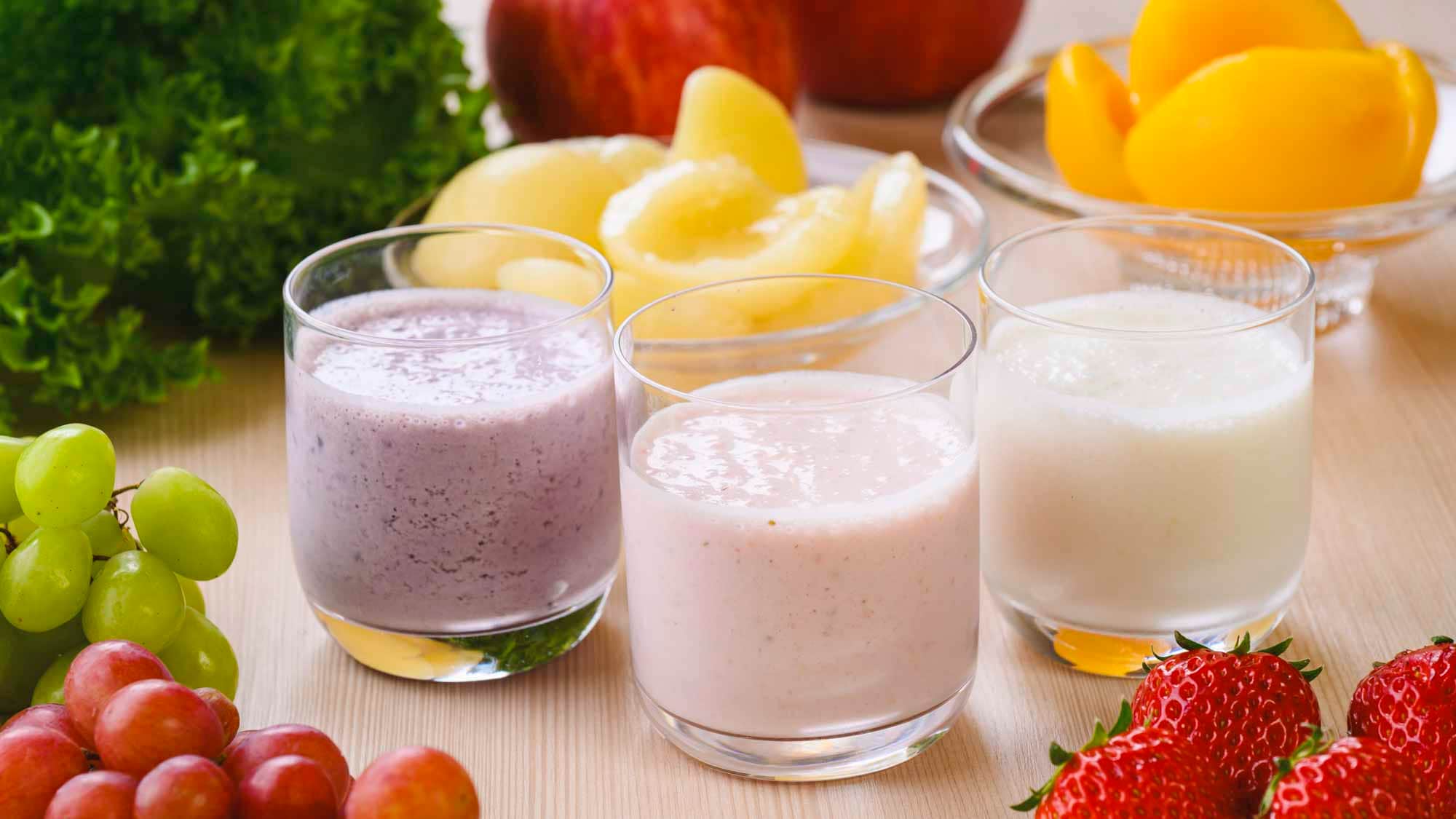 【諏訪インター・塩尻北インター限定】長野県産のフルーツを使用した、おいしくヘルシーなスムージー。