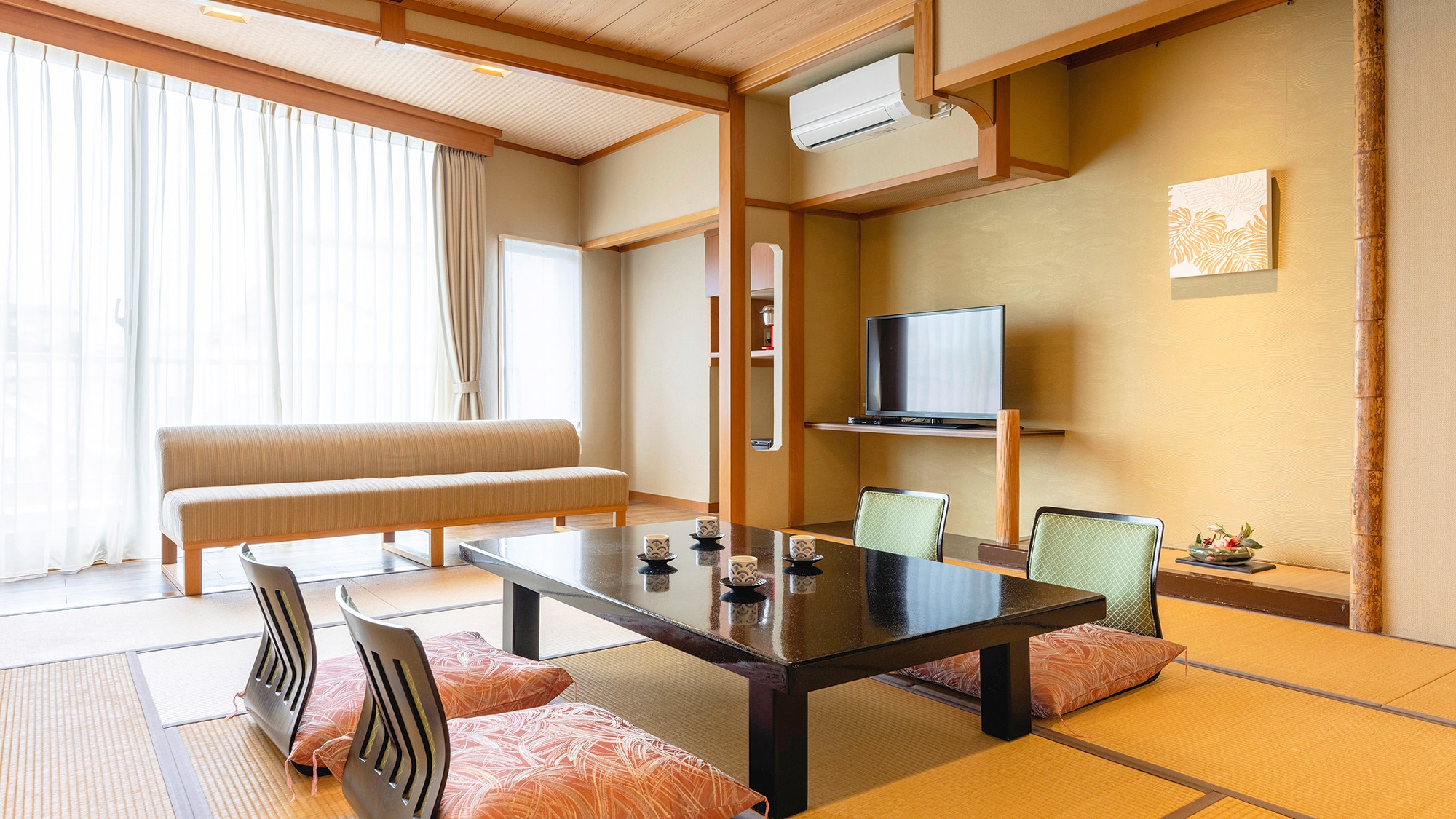 [Tầng tiêu chuẩn ■ Phòng kiểu Nhật ■ 10-15 chiếu tatami / Không hút thuốc] Có sức chứa tối đa 6 người, khuyến khích cho gia đình và trẻ em