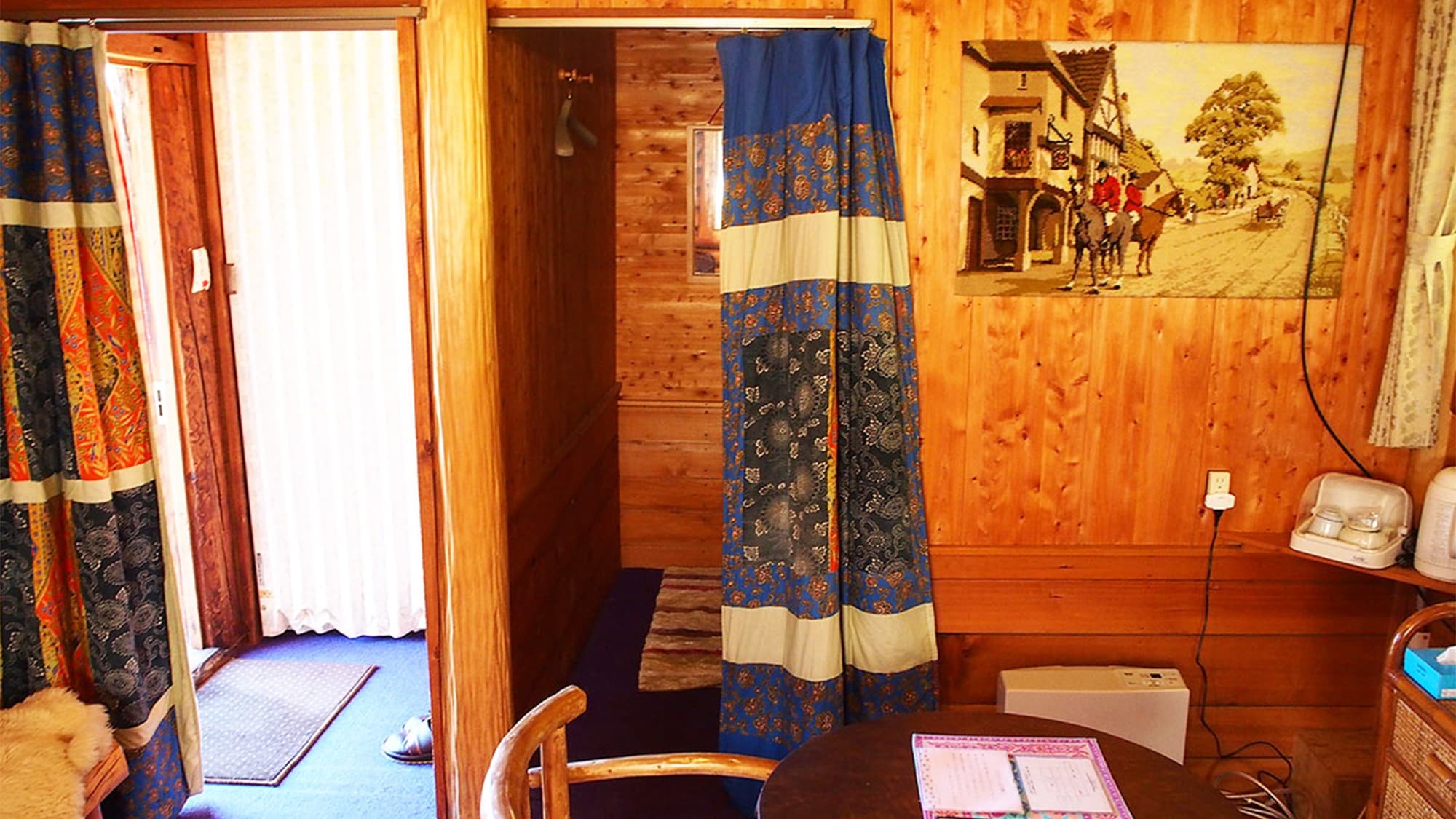 ・[Caribbean Cottage] Relax in a cottage filled with the warmth of wood