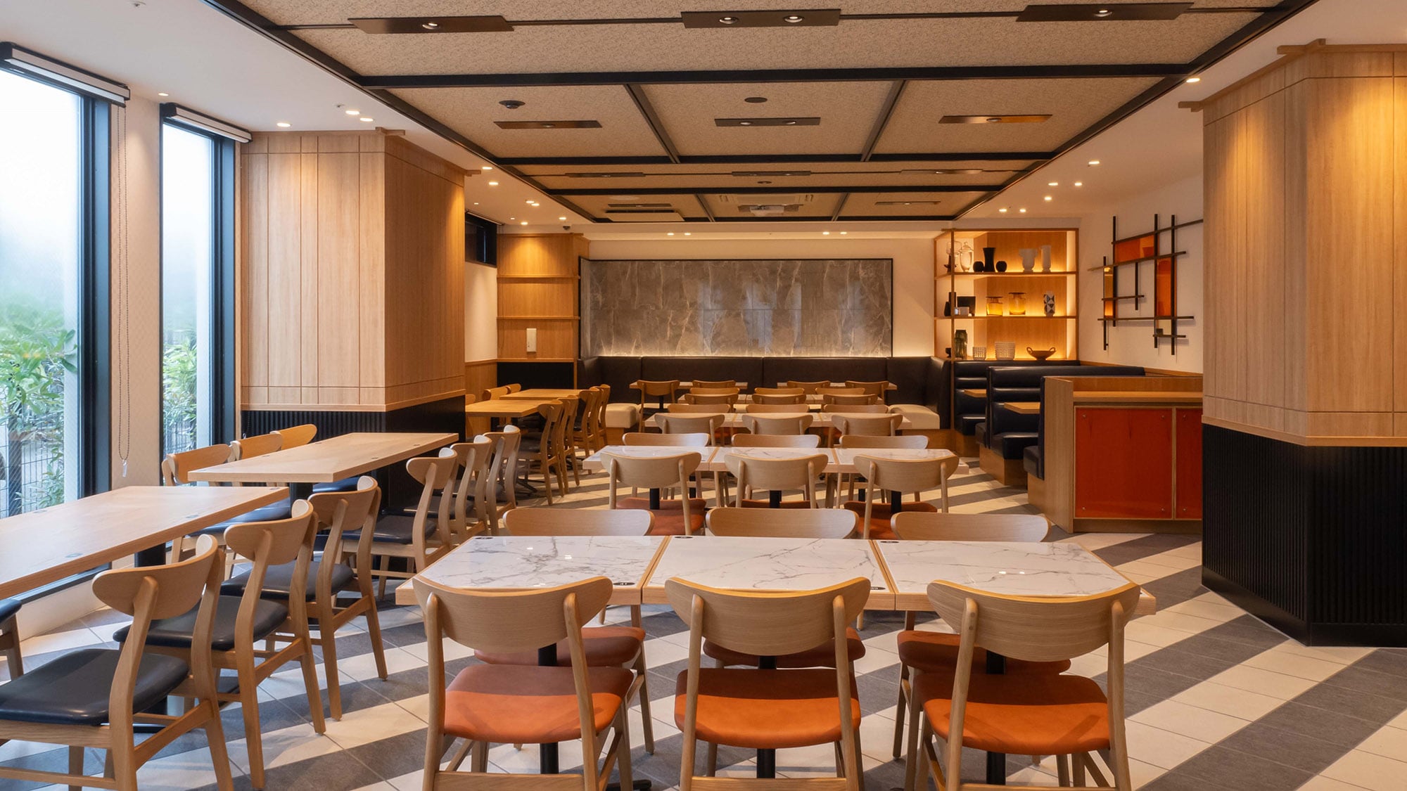 【朝食会場】　海（Kai）地下1階　営業時間7：00-10：00