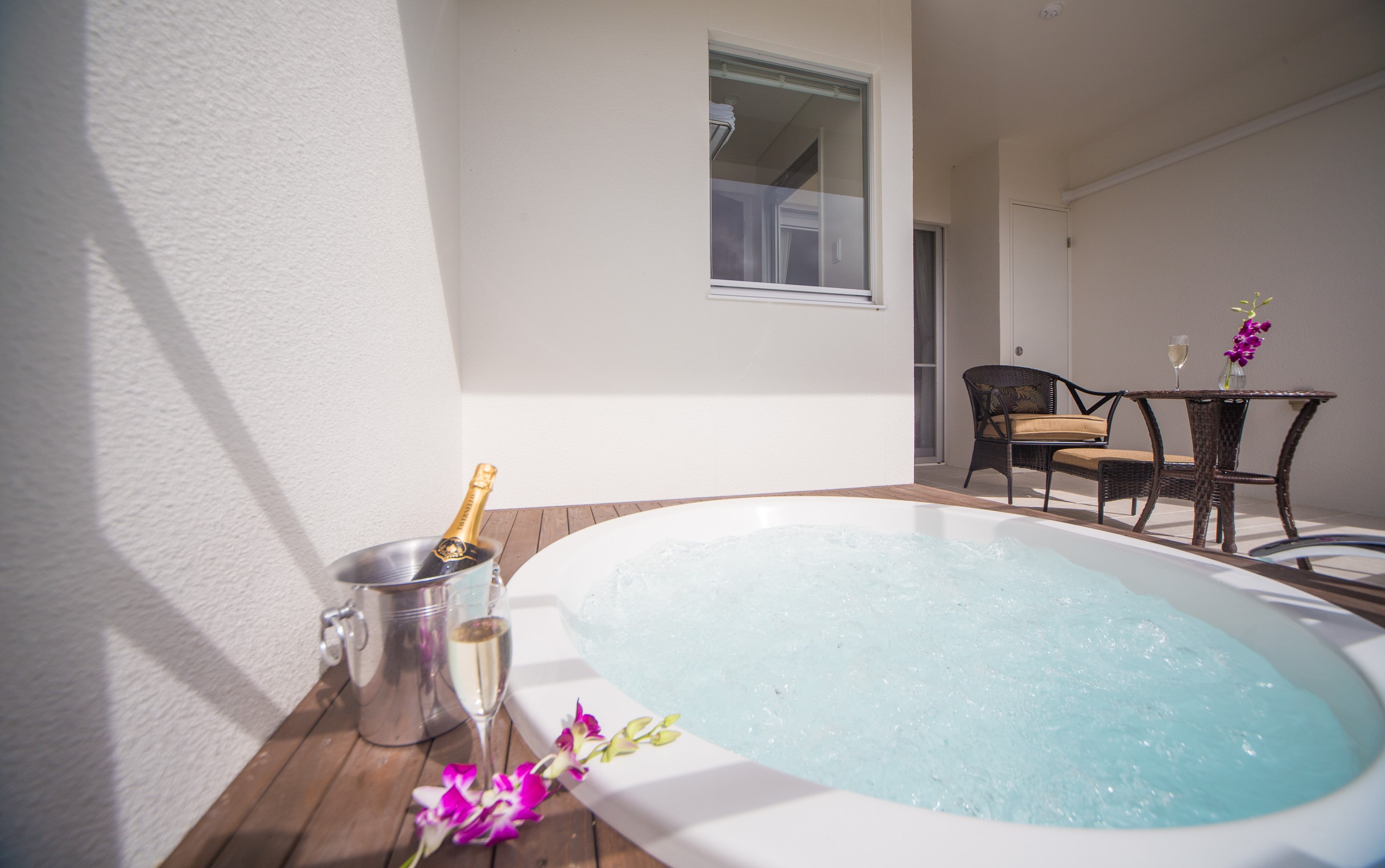 Private Jacuzzi Villa