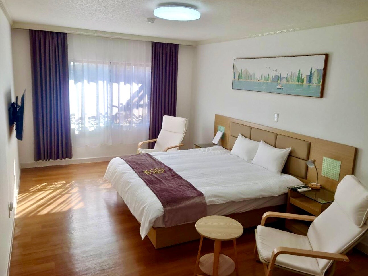 102 Giường King phong cách Nhật Bản-Tây