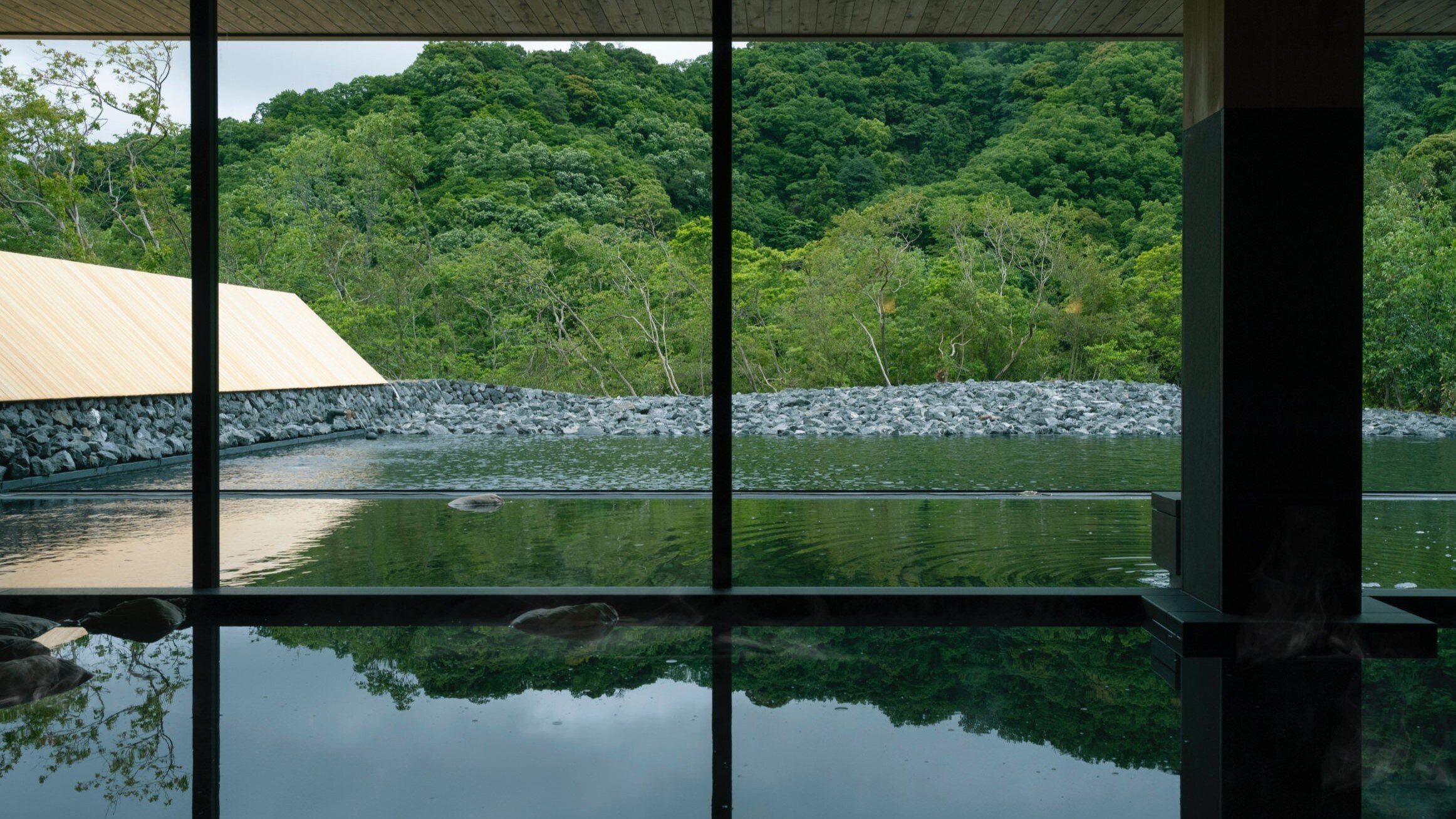 Hot spring facility "Honshoyu"