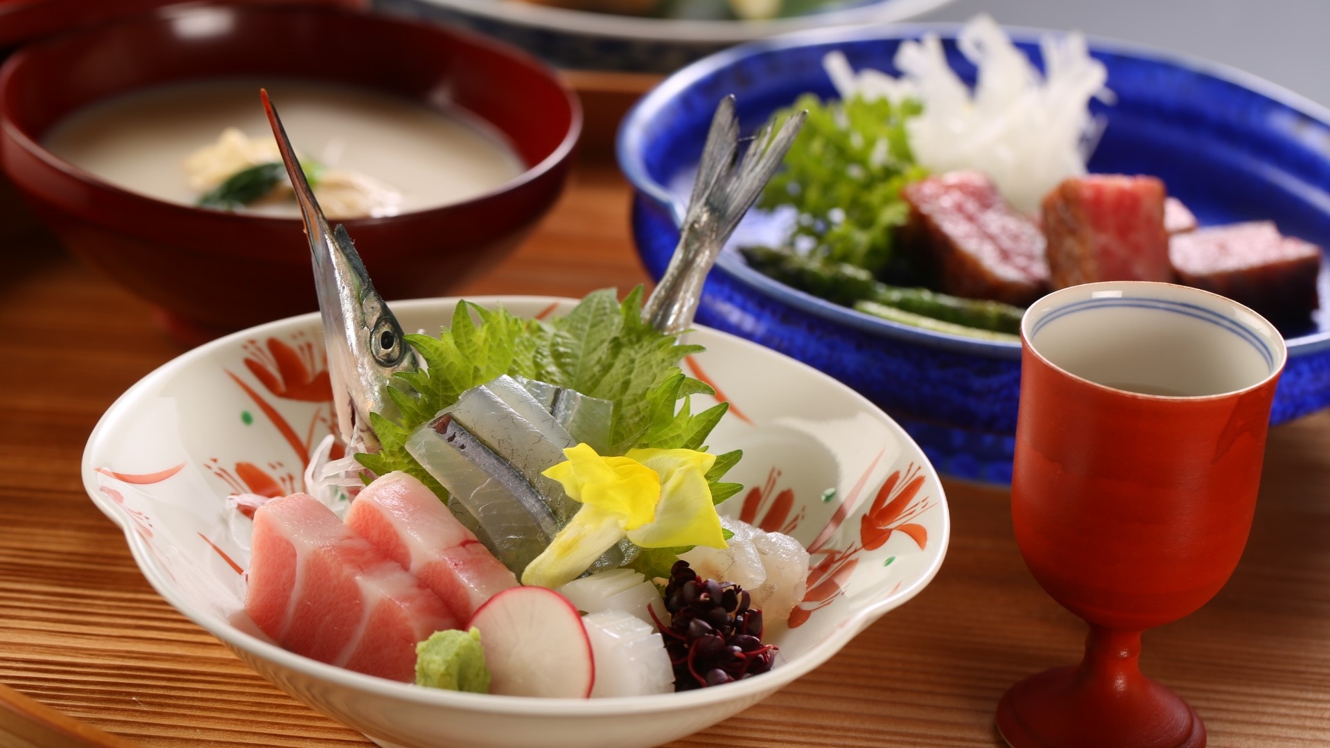 ตัวอย่างอาหารไคเซกิที่ภาคผนวก "ซุยเมอิโซะ"