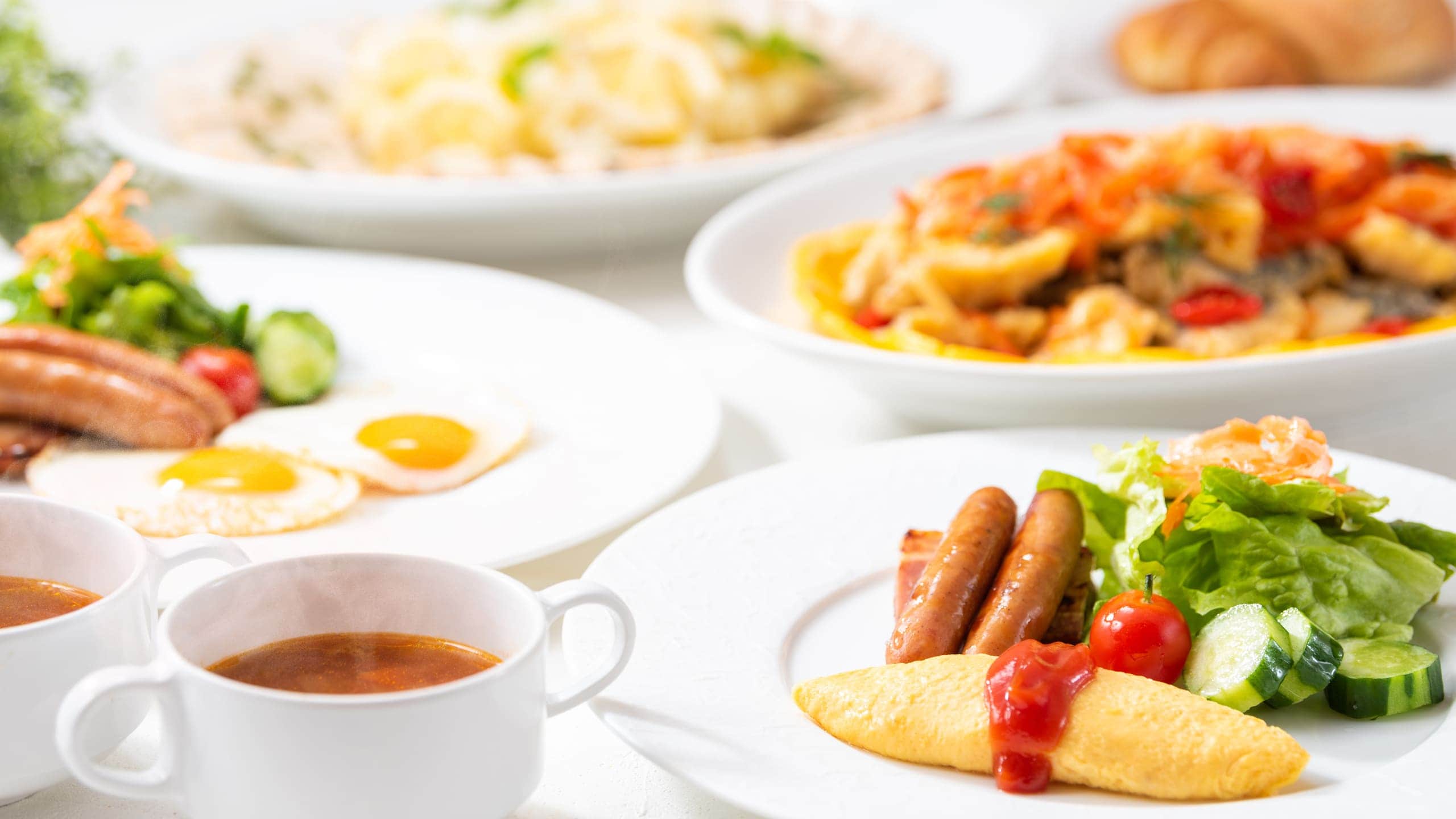 Gambar makan siang (menu bervariasi tergantung musim)