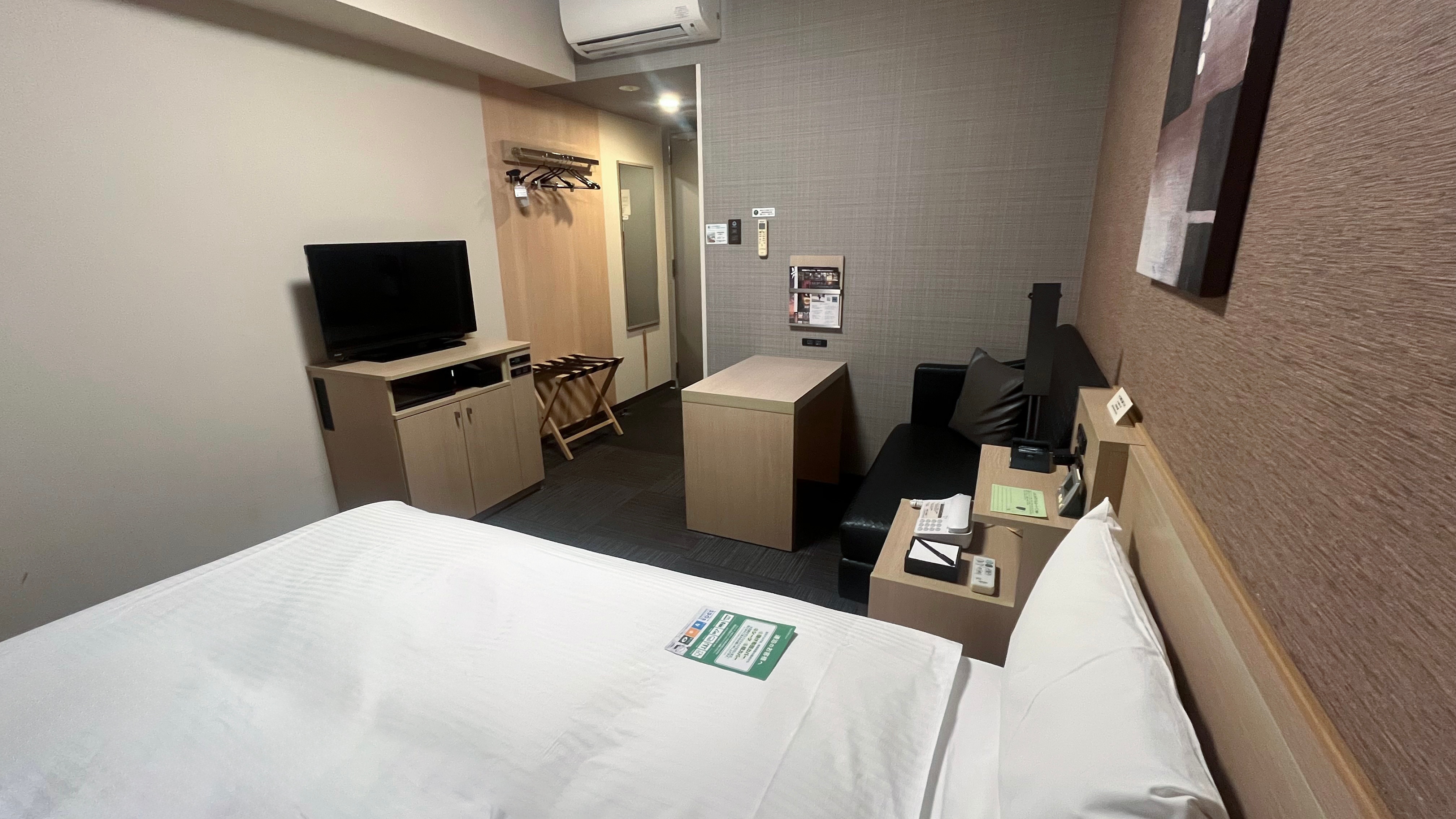 Semi-double room