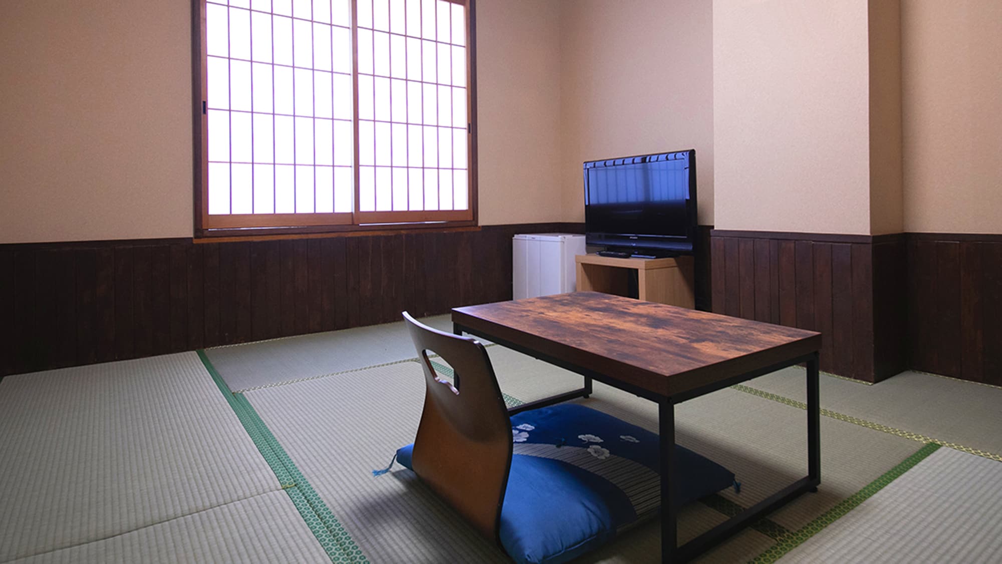 ■ Main building Japanese-style room 6-8 tatami mats with toilet ■
