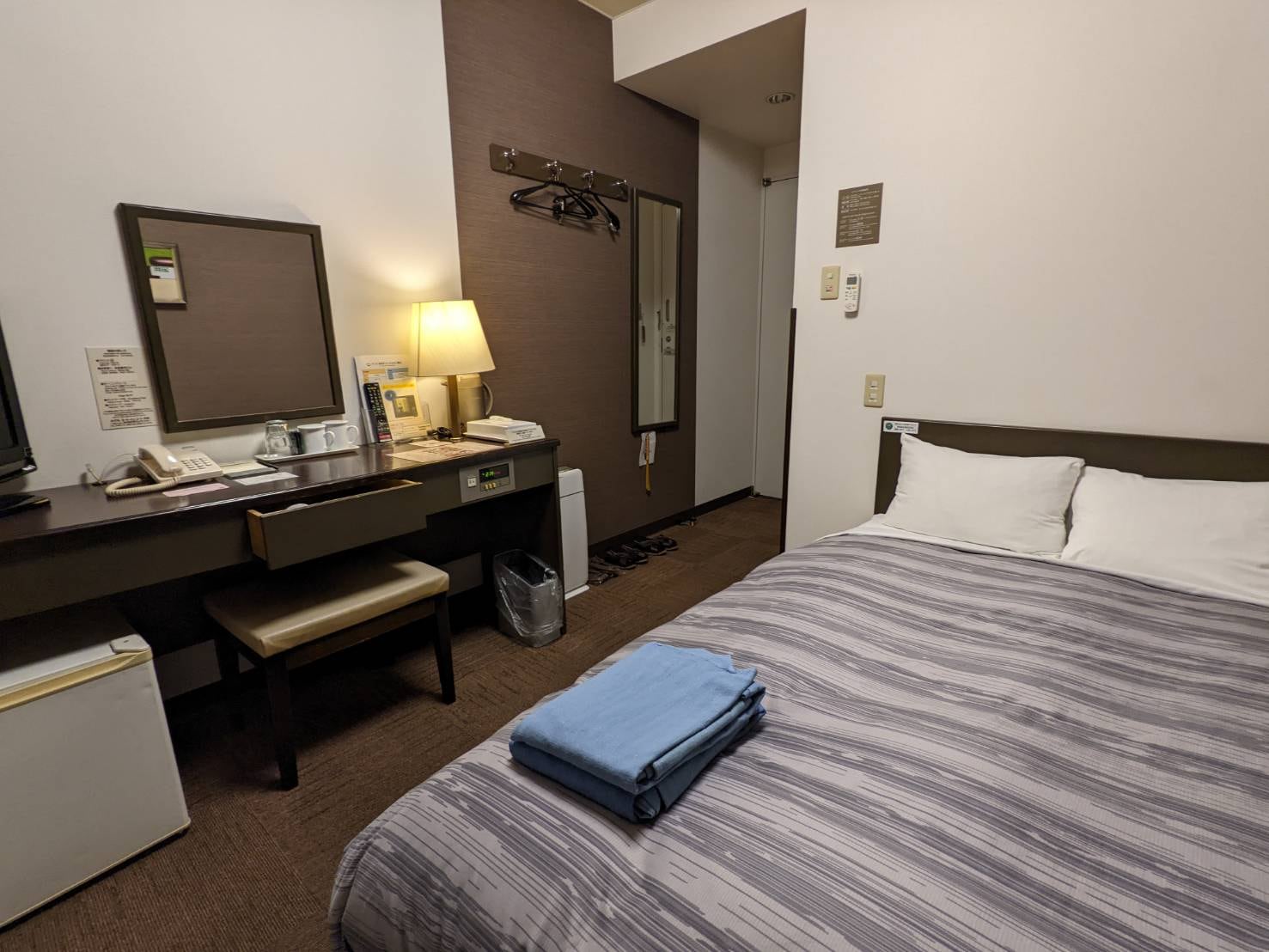 Guest room standard semi-double