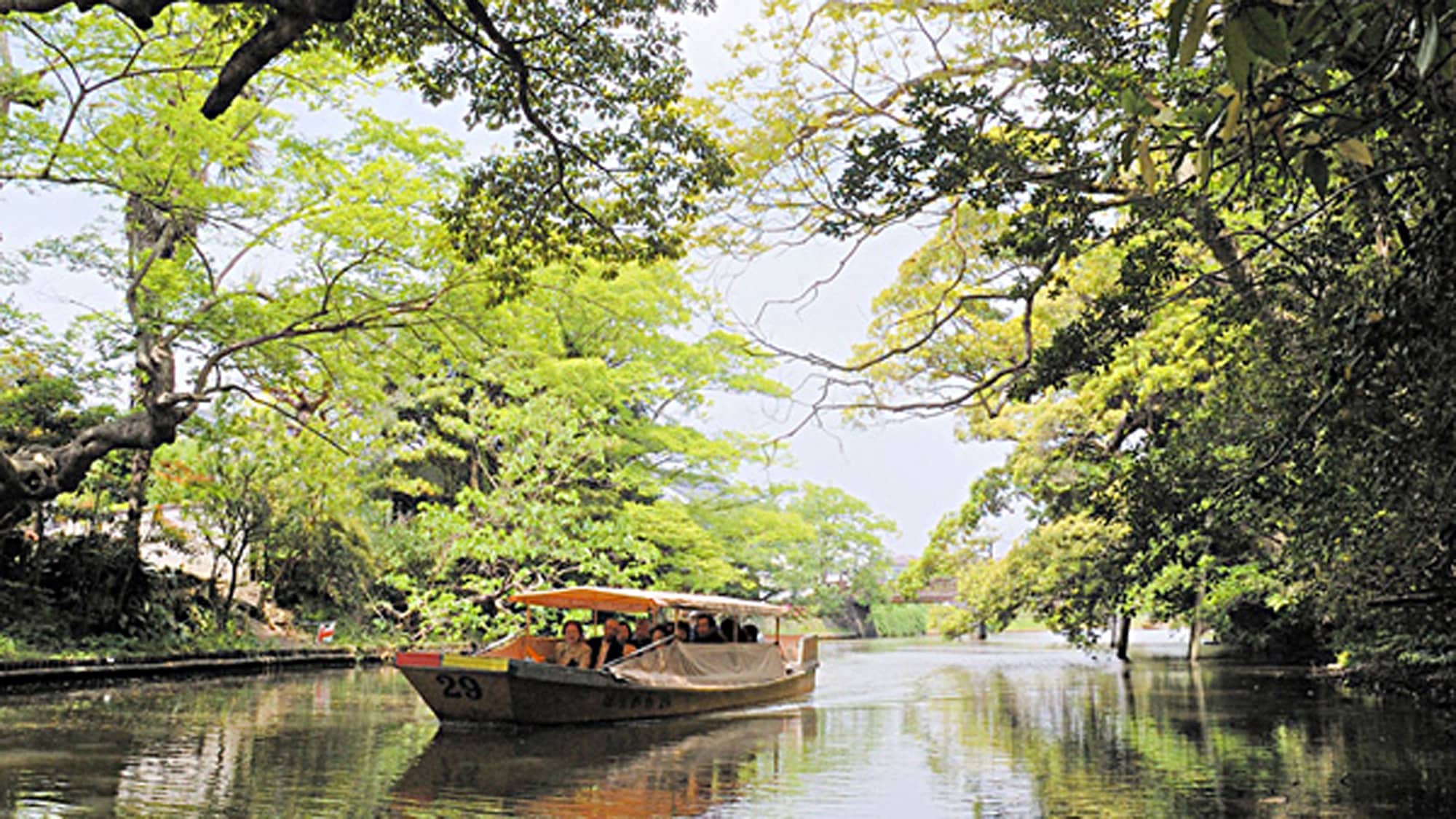 ■ Horikawa River Pleasure Boat