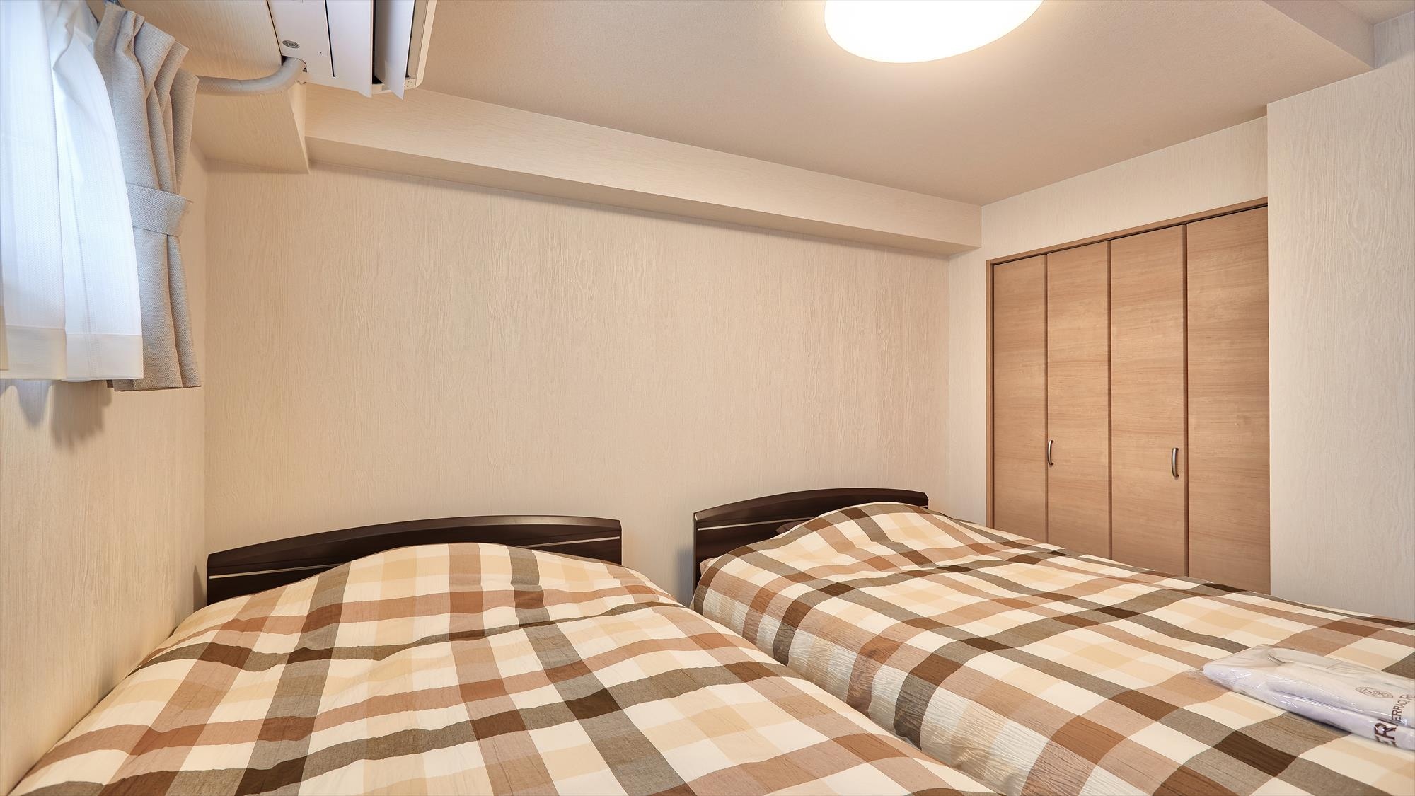 1L bedroom