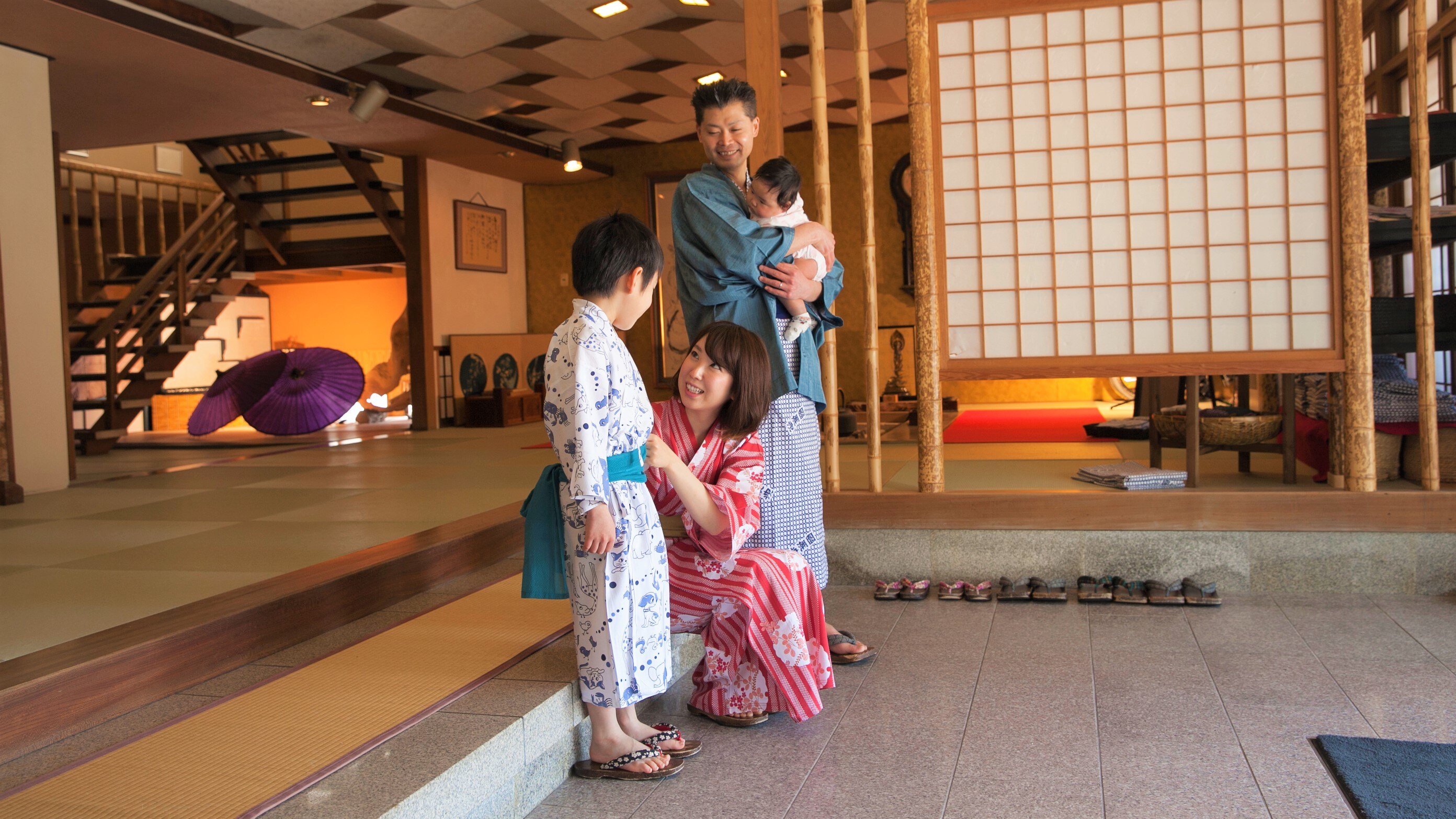 Go out in a yukata