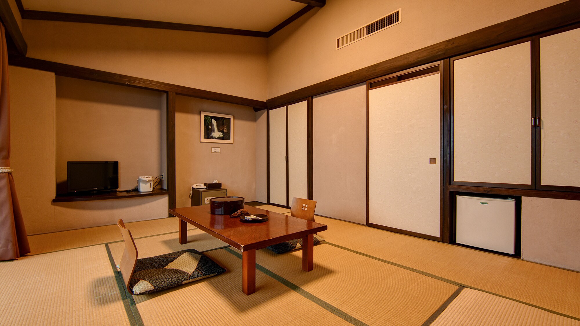 *[Guest room example] Japanese-style room
