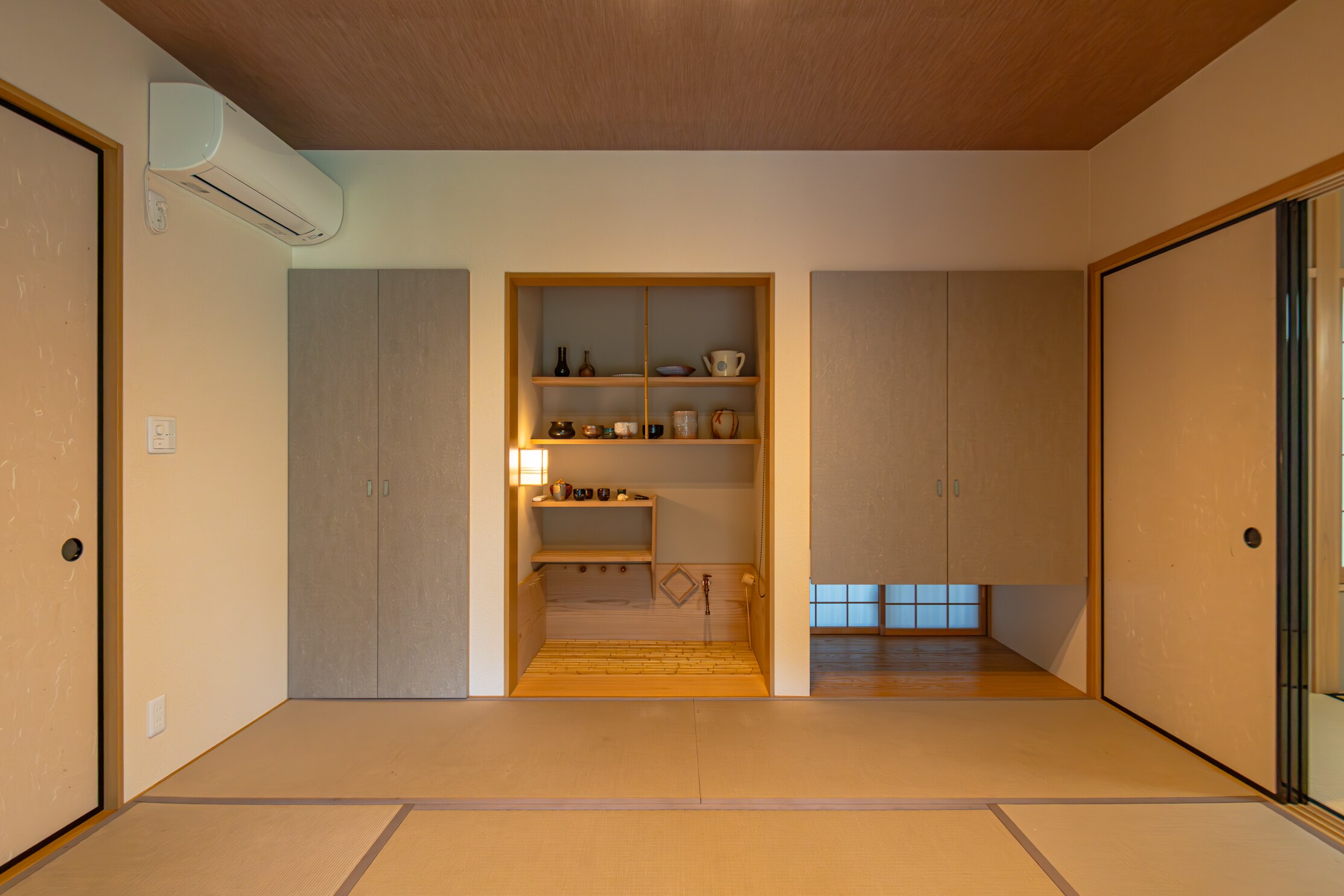 Japanese-style room (bedroom 2)