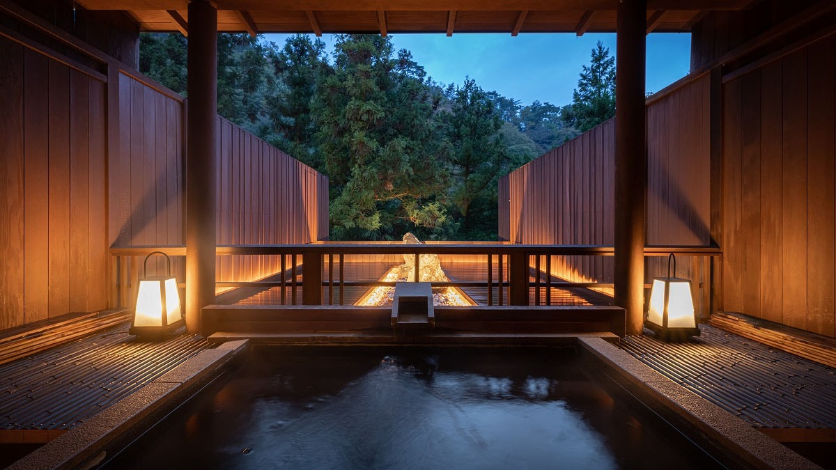 South Wing [Room with open-air bath] Room 202