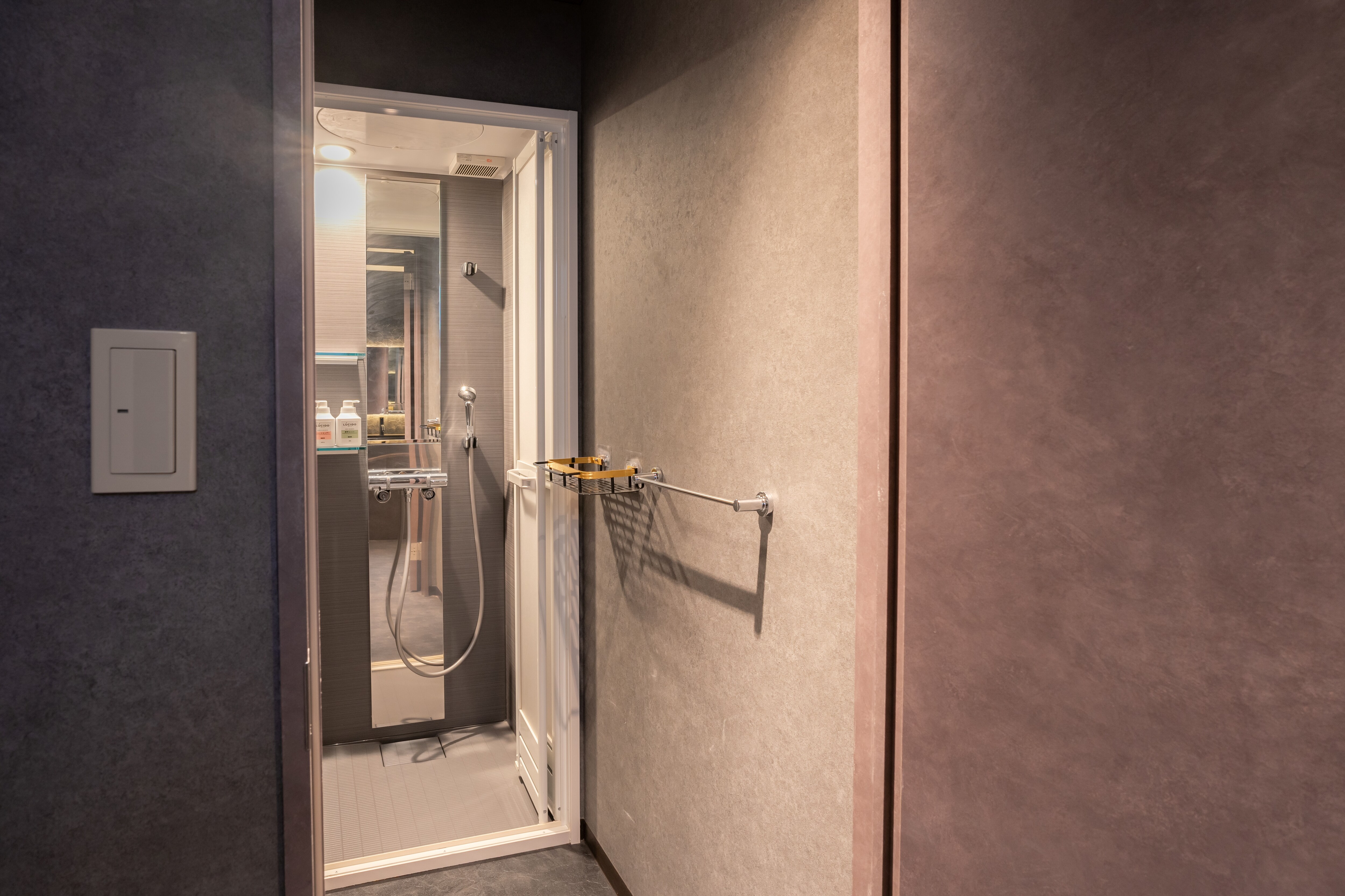 New building: Shared shower room