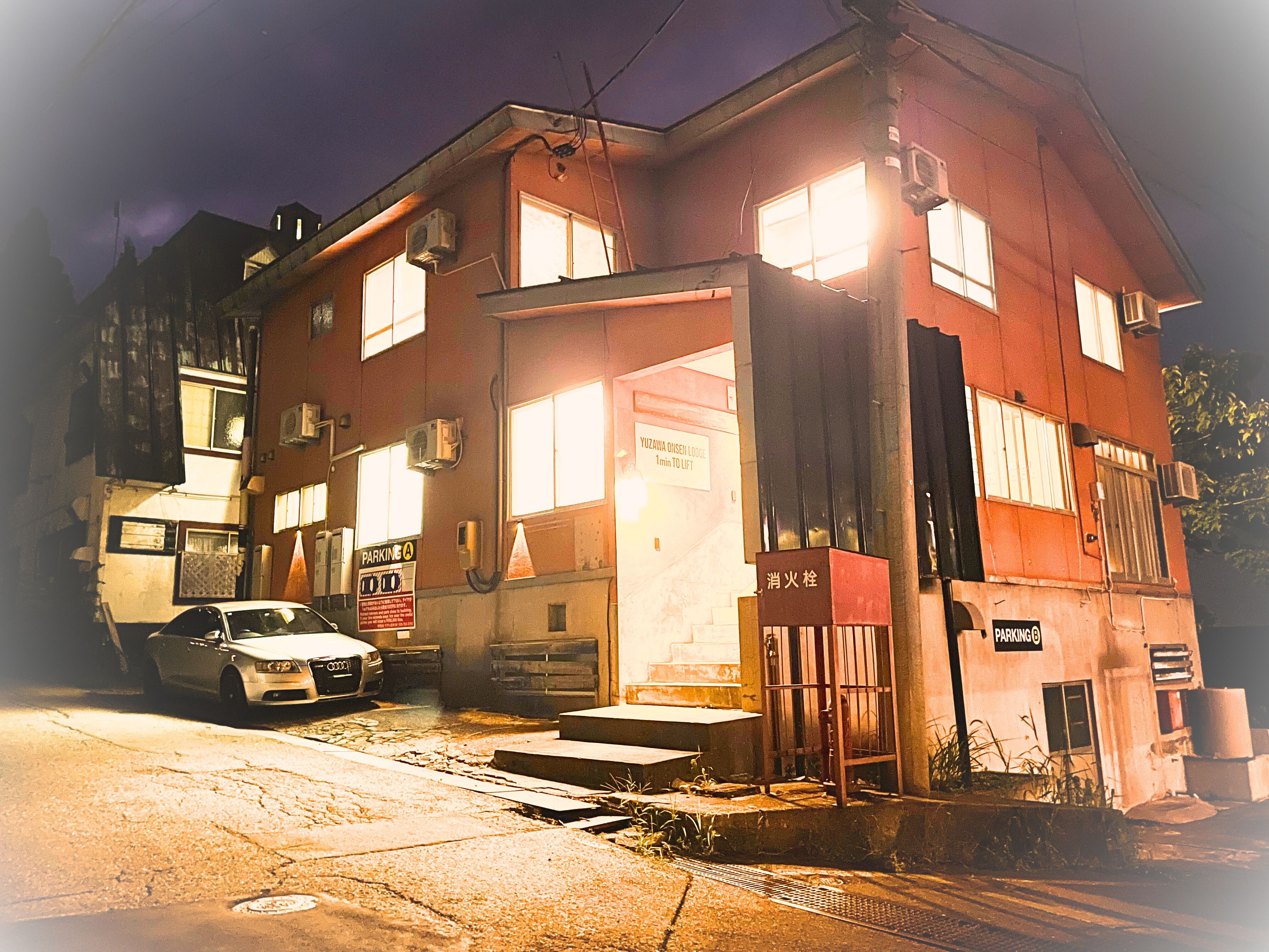 设施外观（夜景）