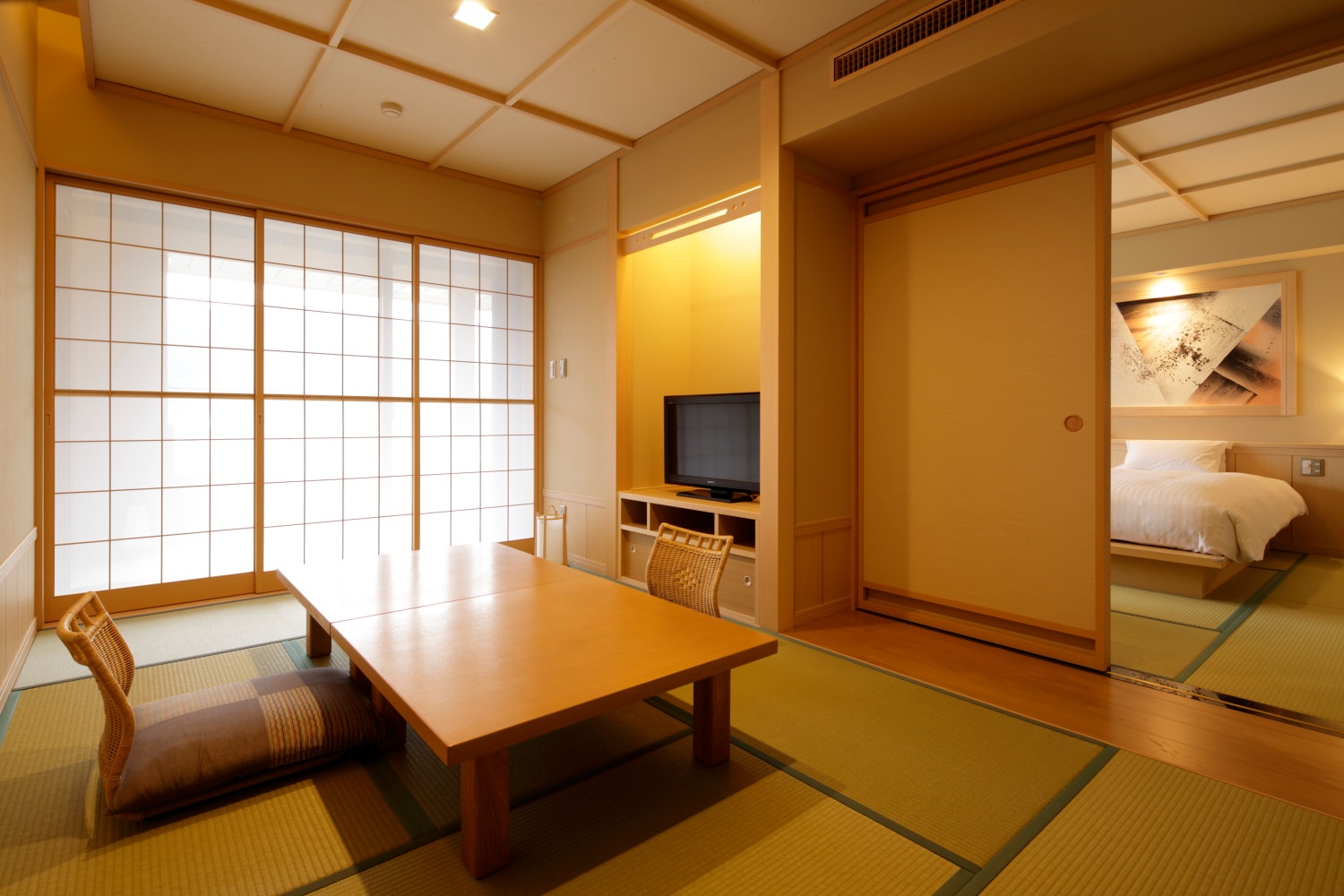 [Japanese and Western room] Lake Kawaguchiko view 7.5 tatami mats + TW [with mist sauna]