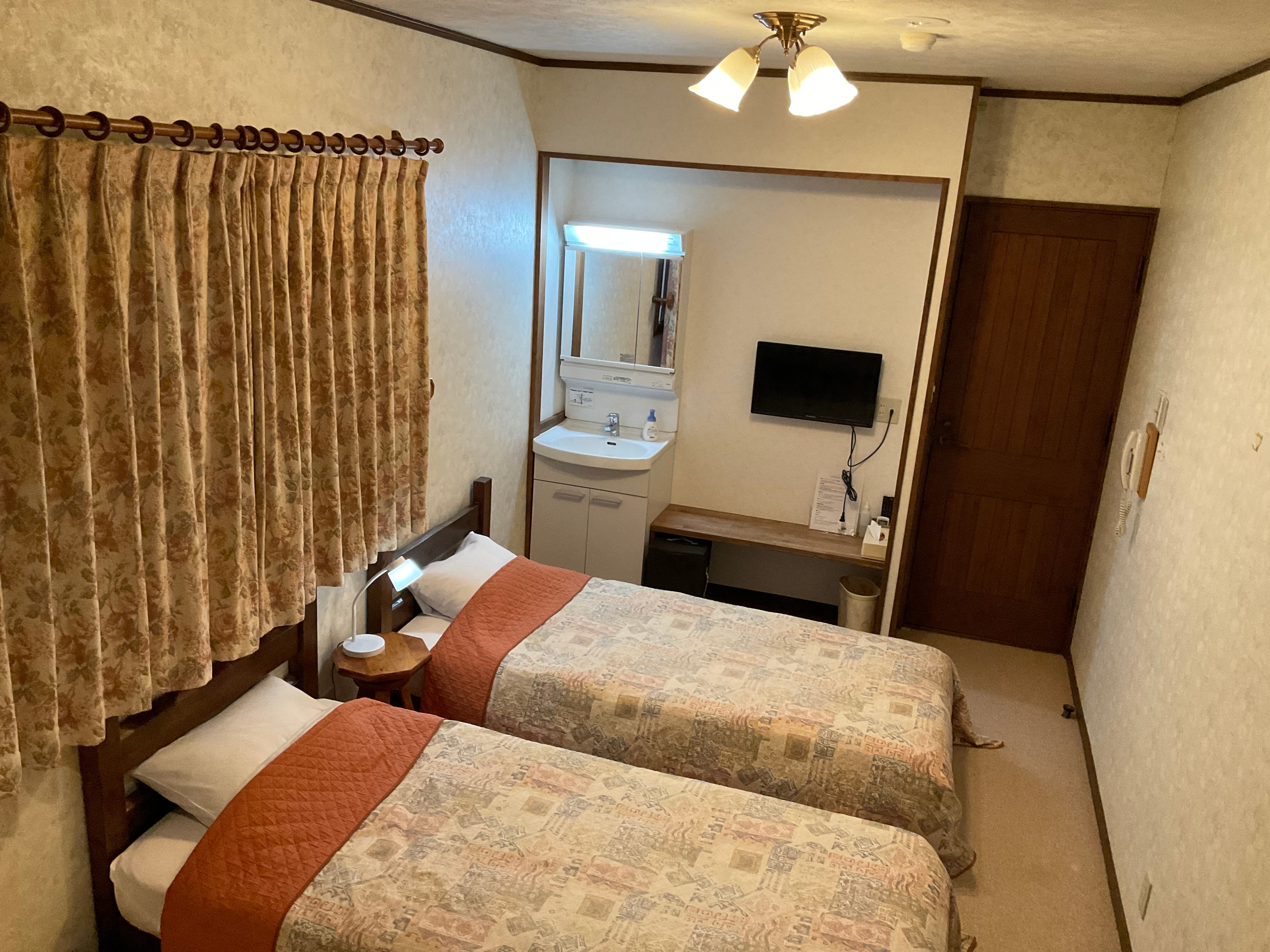 Triple room
