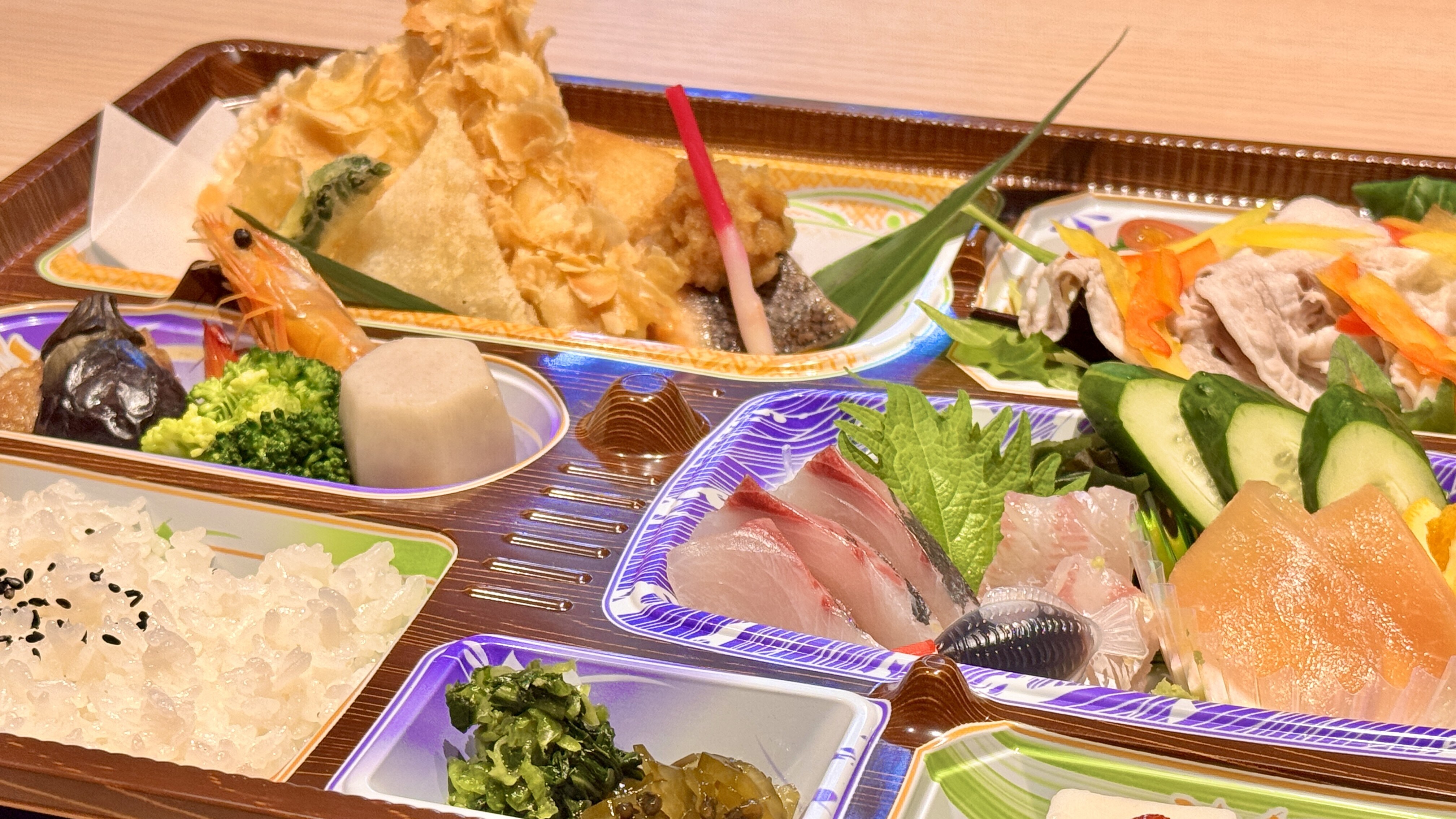 The Kaiseki dinner brings together a variety of Japanese cuisines♪ (Example)
