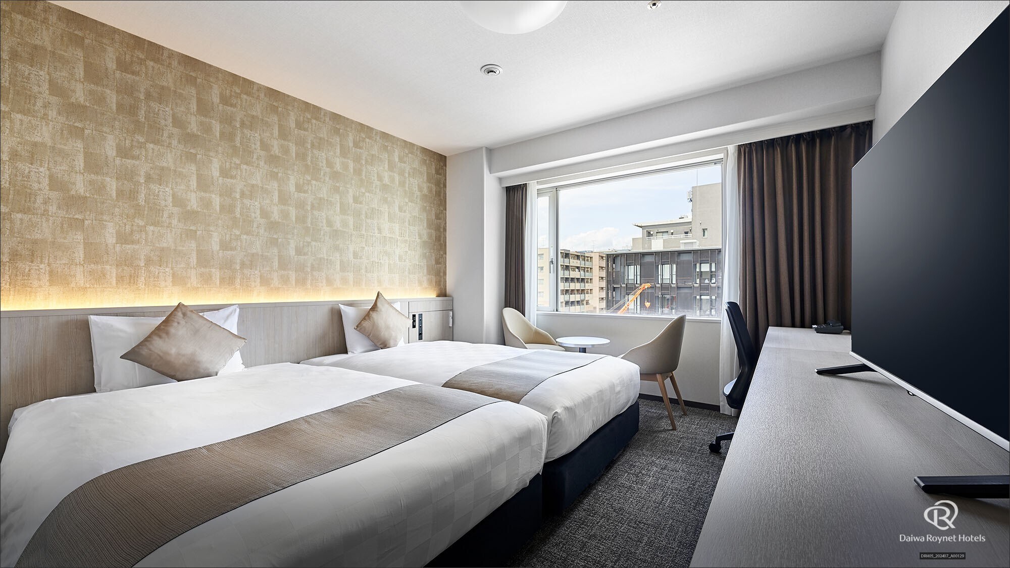 Twin room (Hollywood type)
