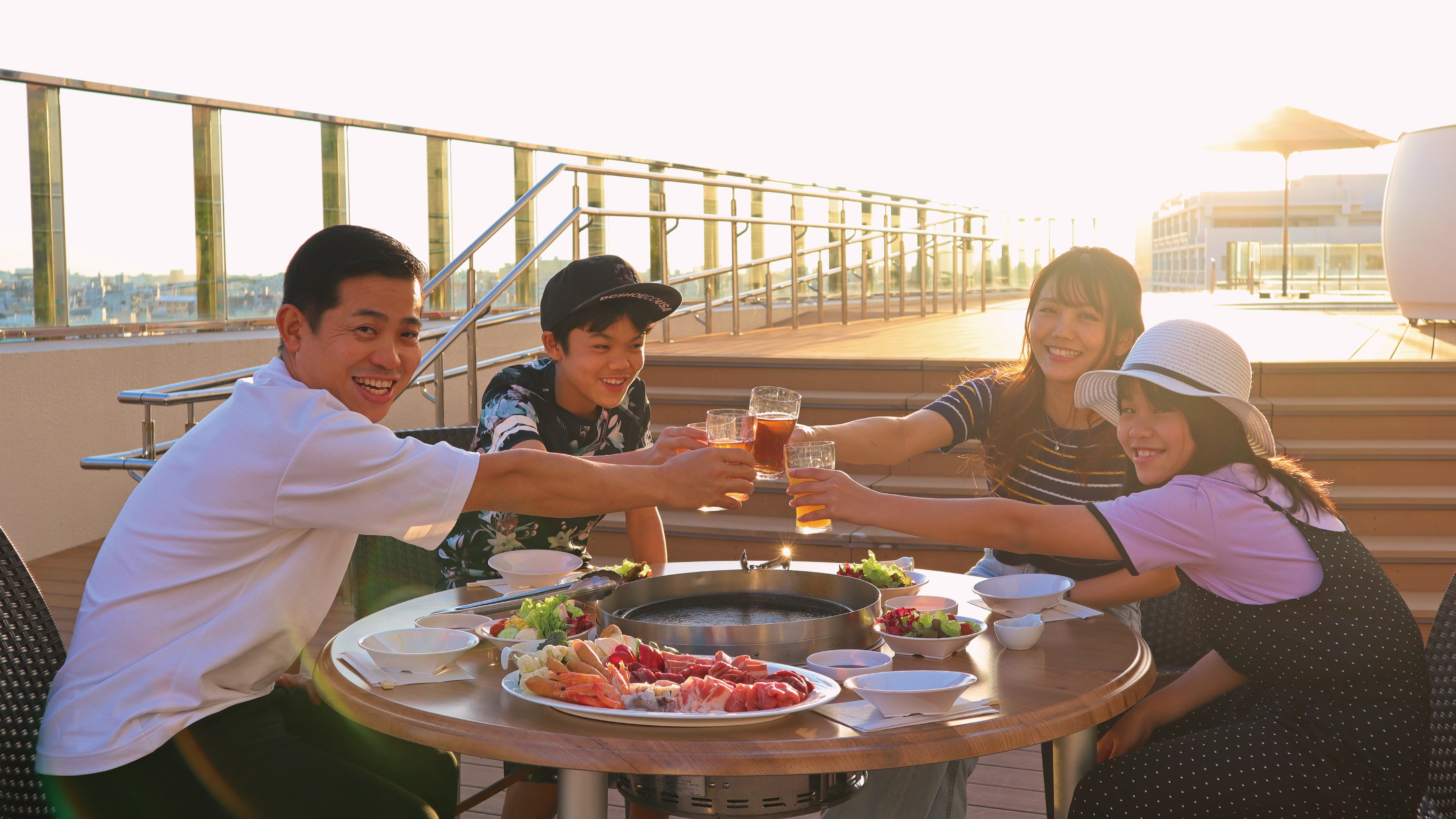 [Seasonal BBQ] *BBQ Terrace *Family image