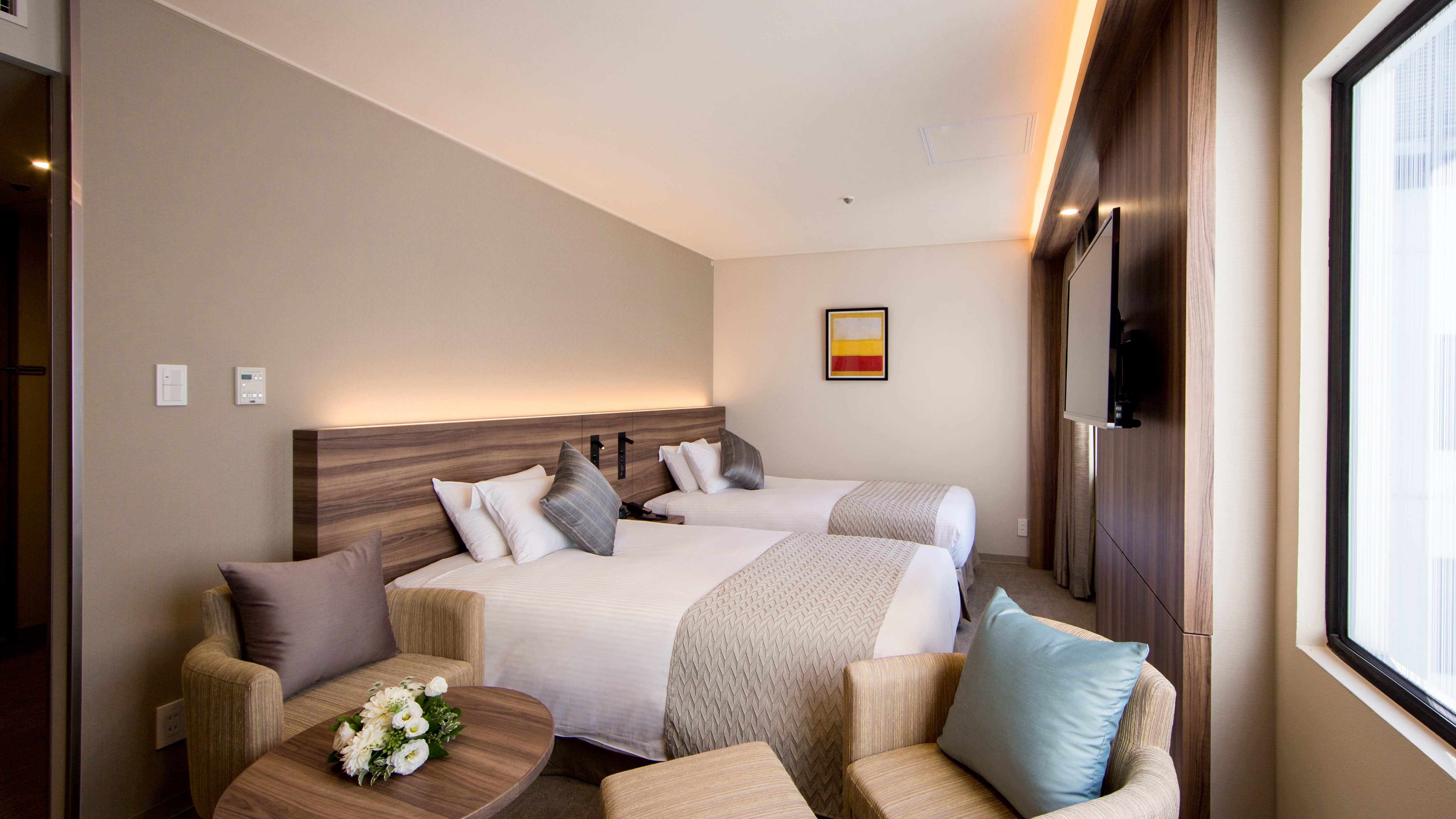 Luxury Twin-Prime Floor-