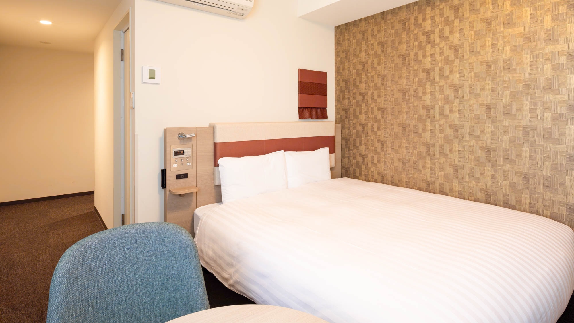 [Queen Economy] Example of a guest room