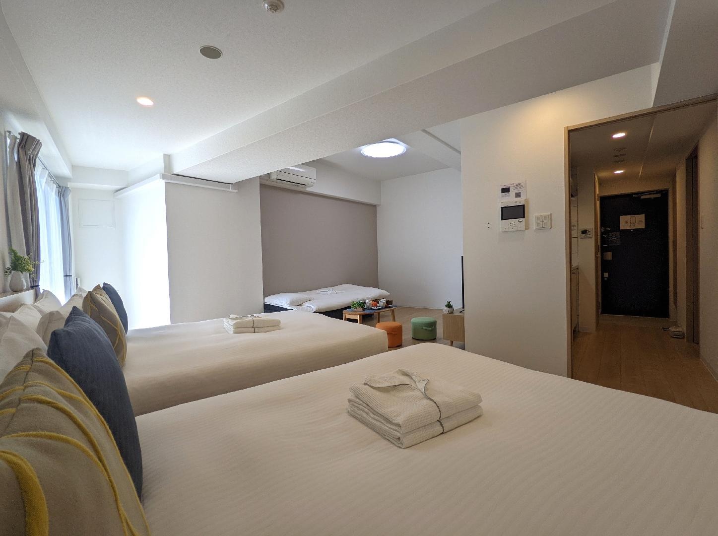 [Corner room] 2 double beds, 1 sofa bed/43 square meters